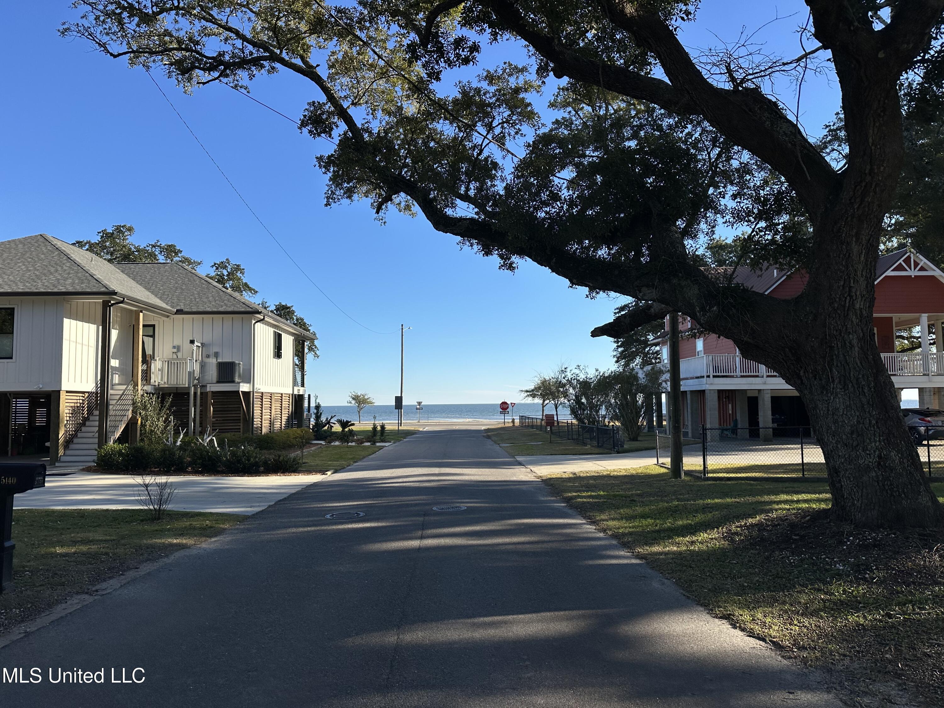 515 Rich Avenue, Gulfport, Mississippi image 9