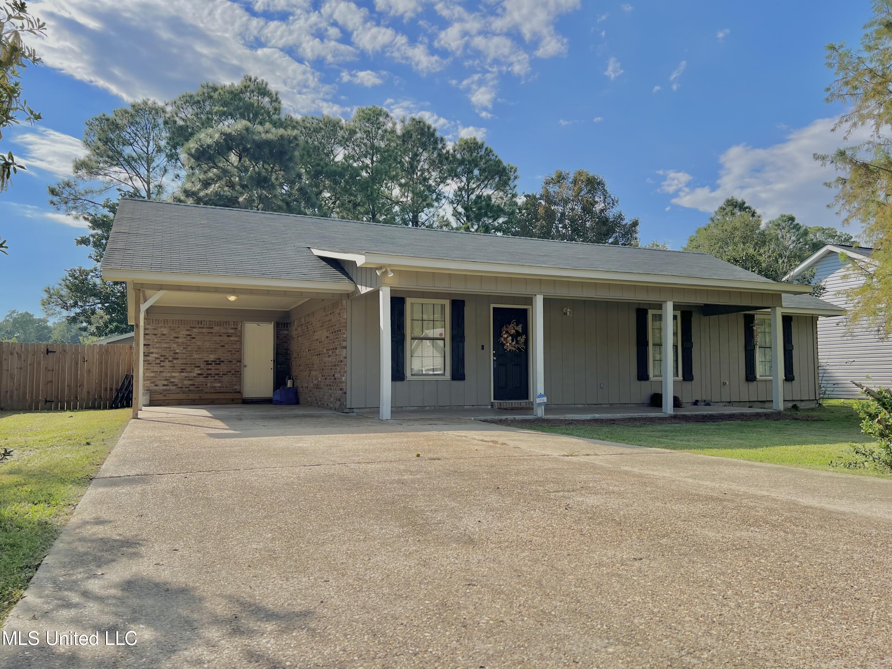 2613 Honduras Drive, Gautier, Mississippi image 1