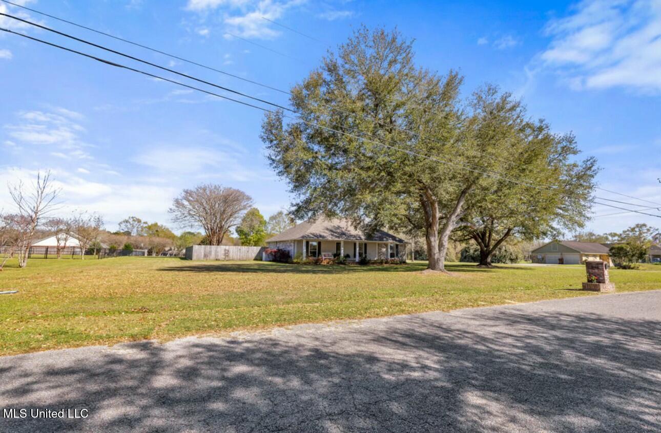 18432 Sky Lane, Saucier, Mississippi image 26