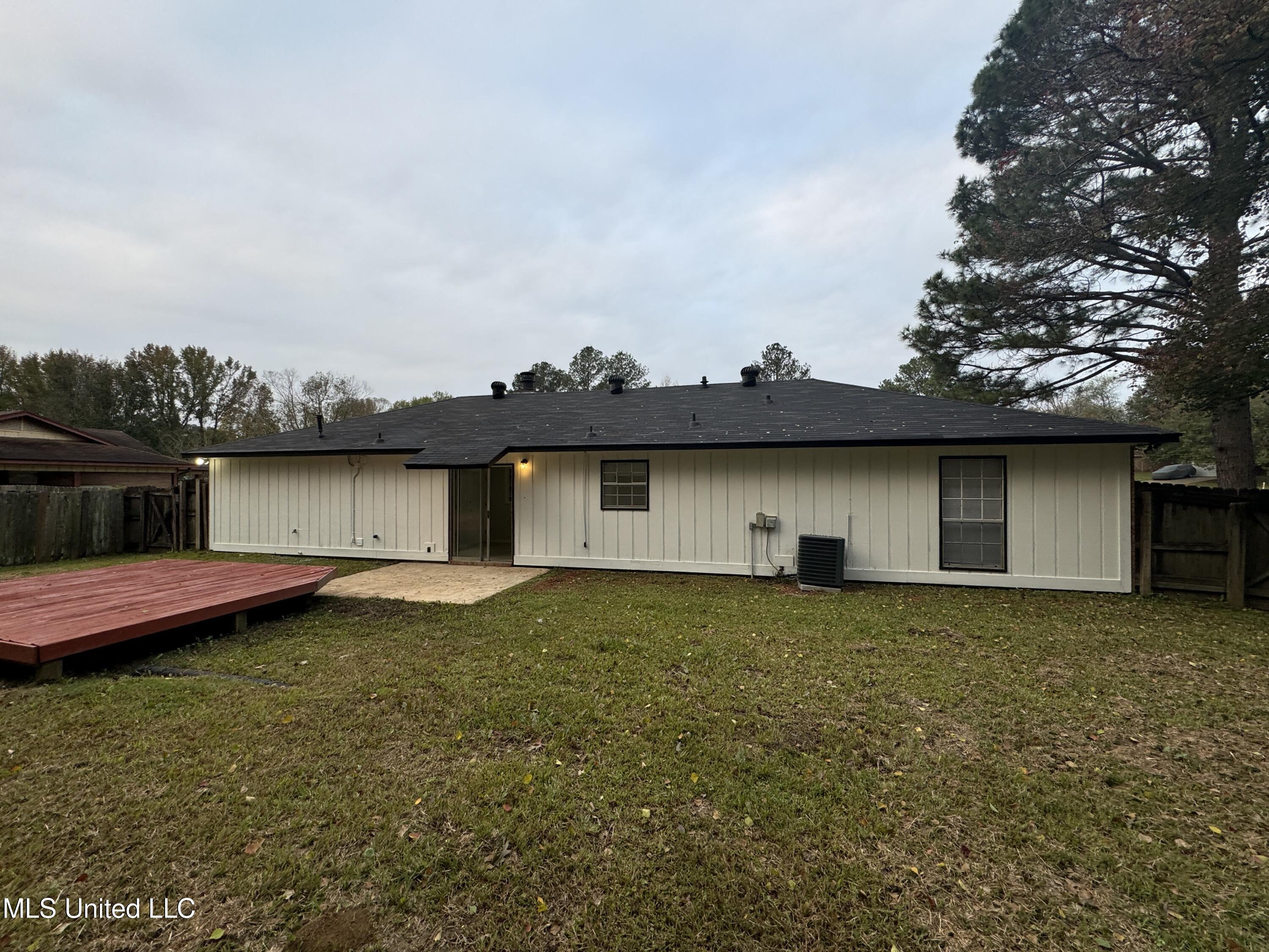 5068 Raintree Drive, Byram, Mississippi image 16