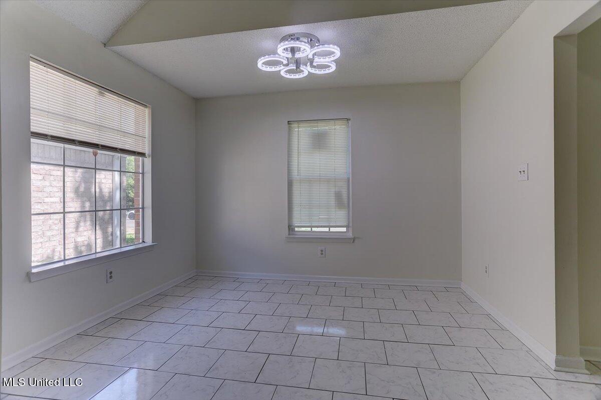 5793 Steffani Drive, Southaven, Mississippi image 13