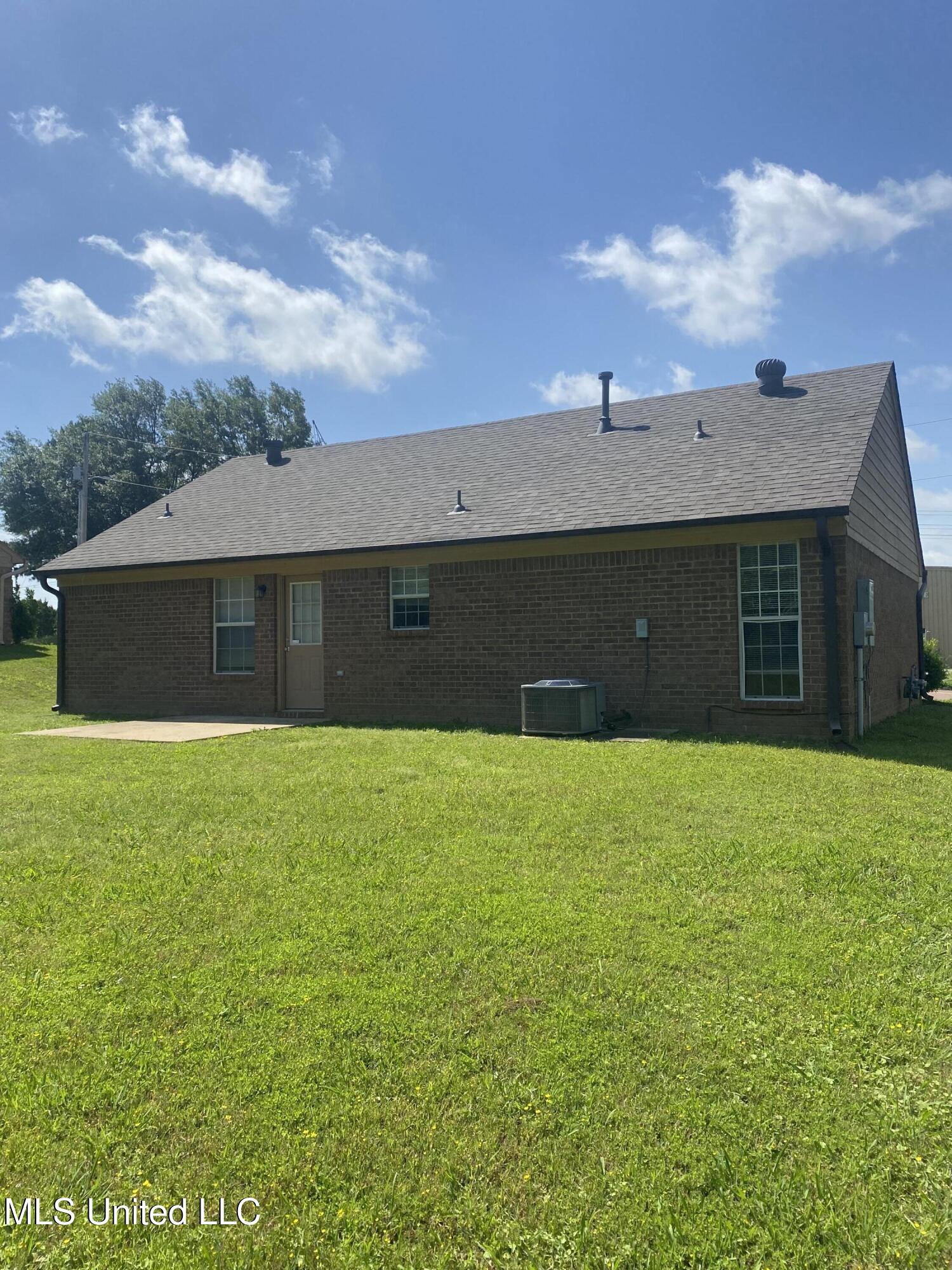 1774 Dorchester Drive, Southaven, Mississippi image 16