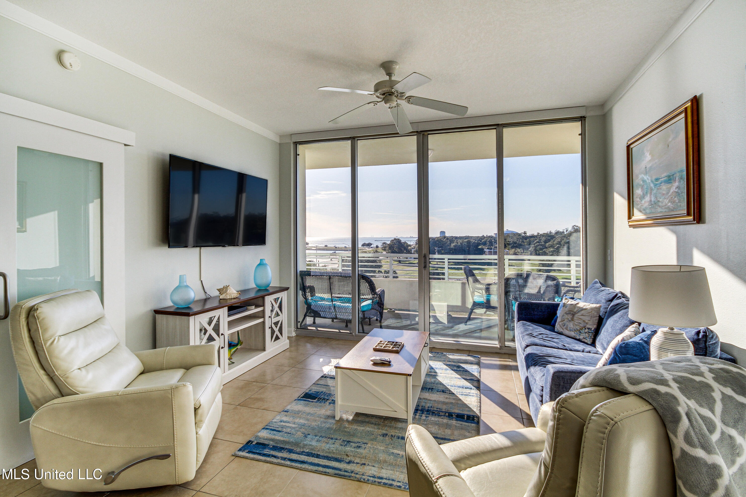 2060 Beach Boulevard #302, Biloxi, Mississippi image 7