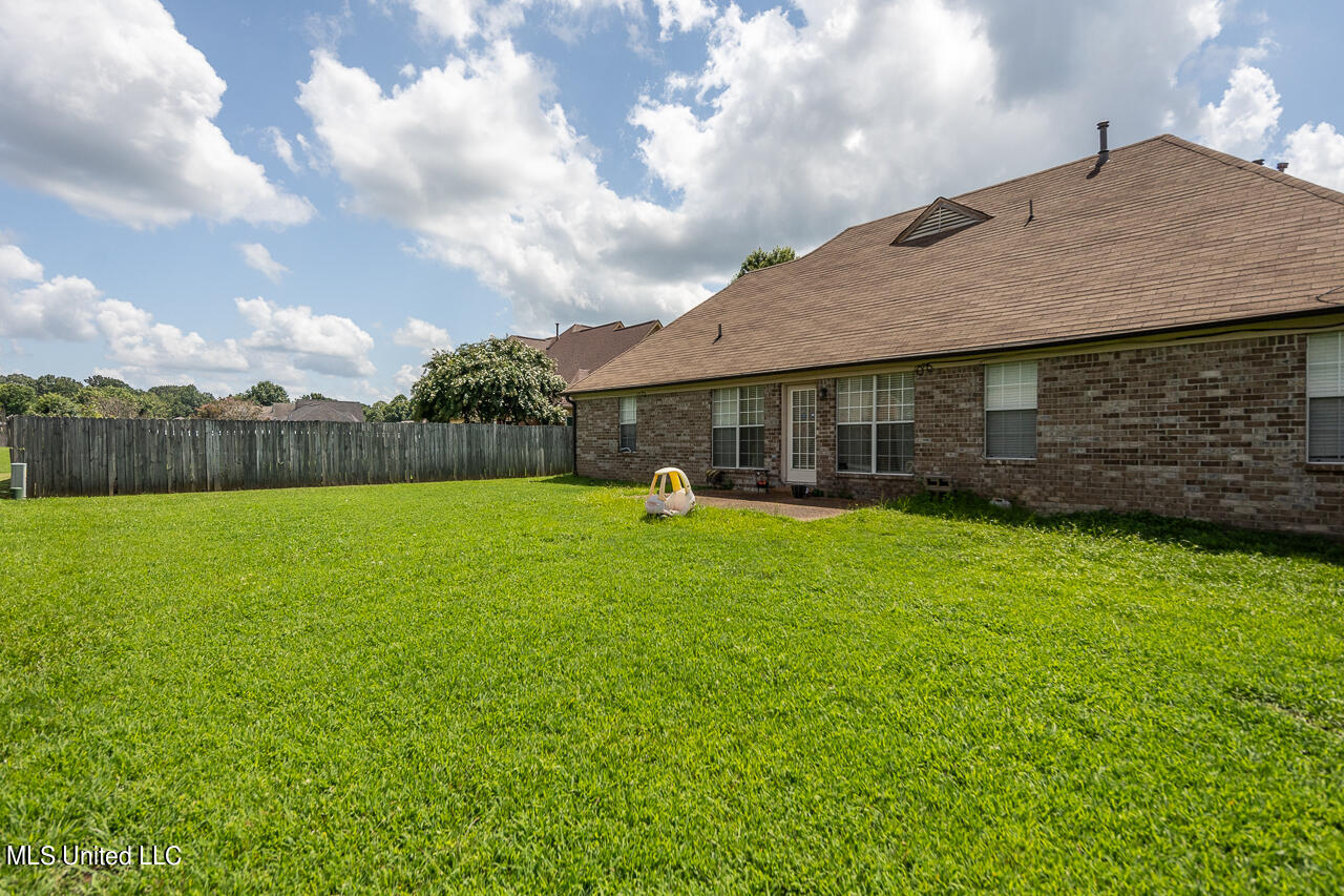 10774 Lexington Drive, Olive Branch, Mississippi image 25