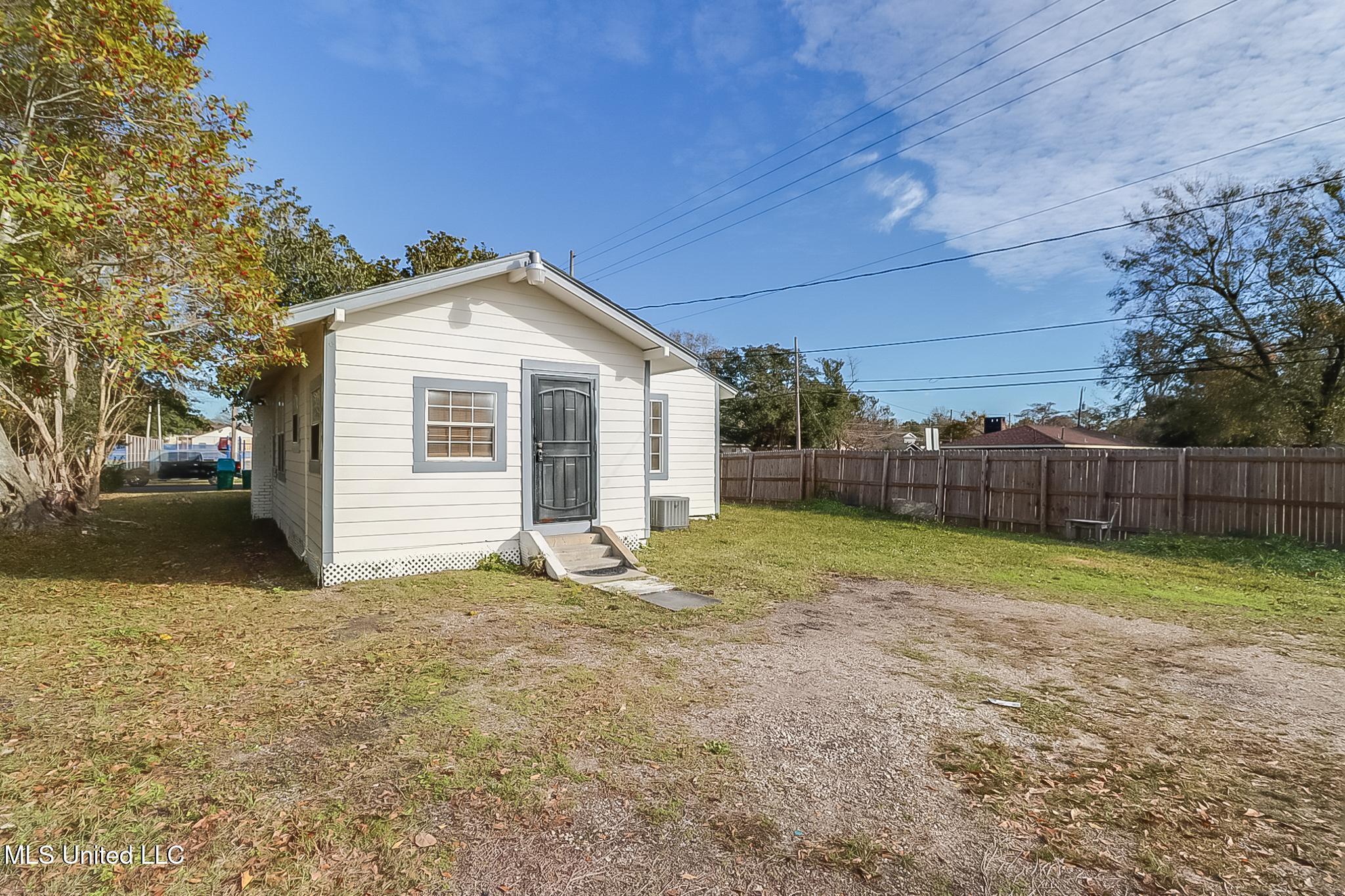 2317 30th Street, Gulfport, Mississippi image 17