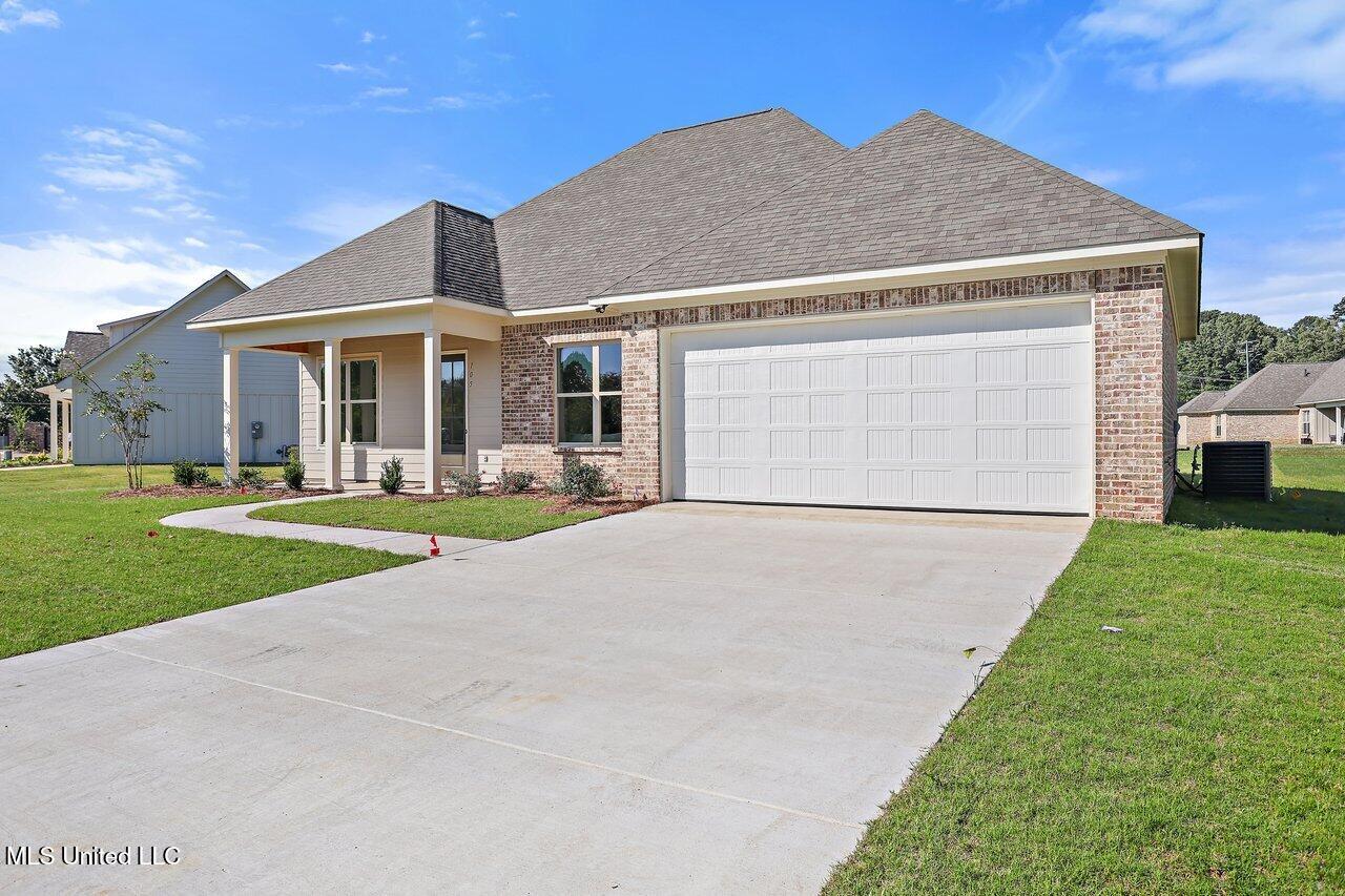 105 Trace Pointe Place, Clinton, Mississippi image 2