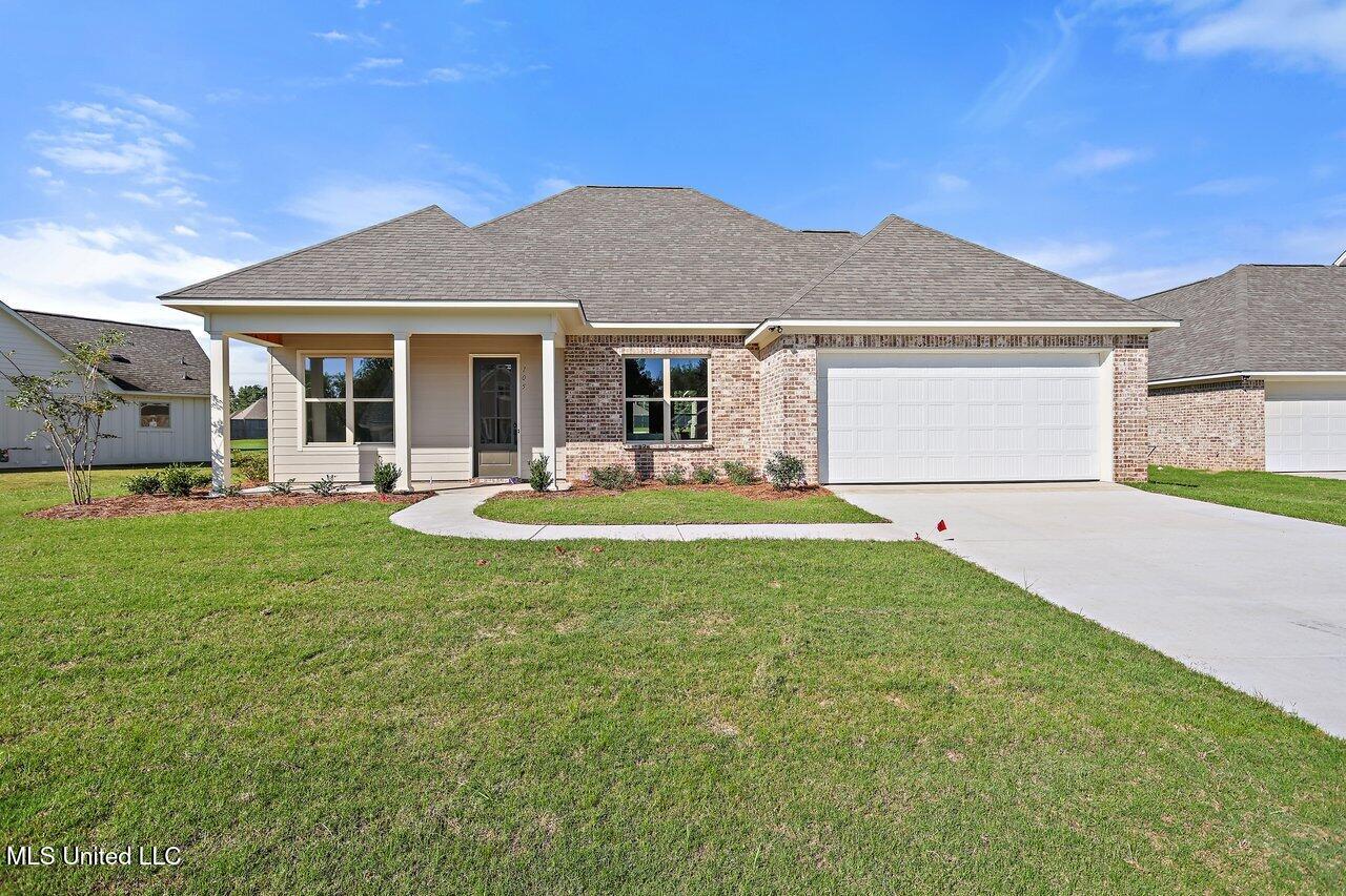 105 Trace Pointe Place, Clinton, Mississippi image 1
