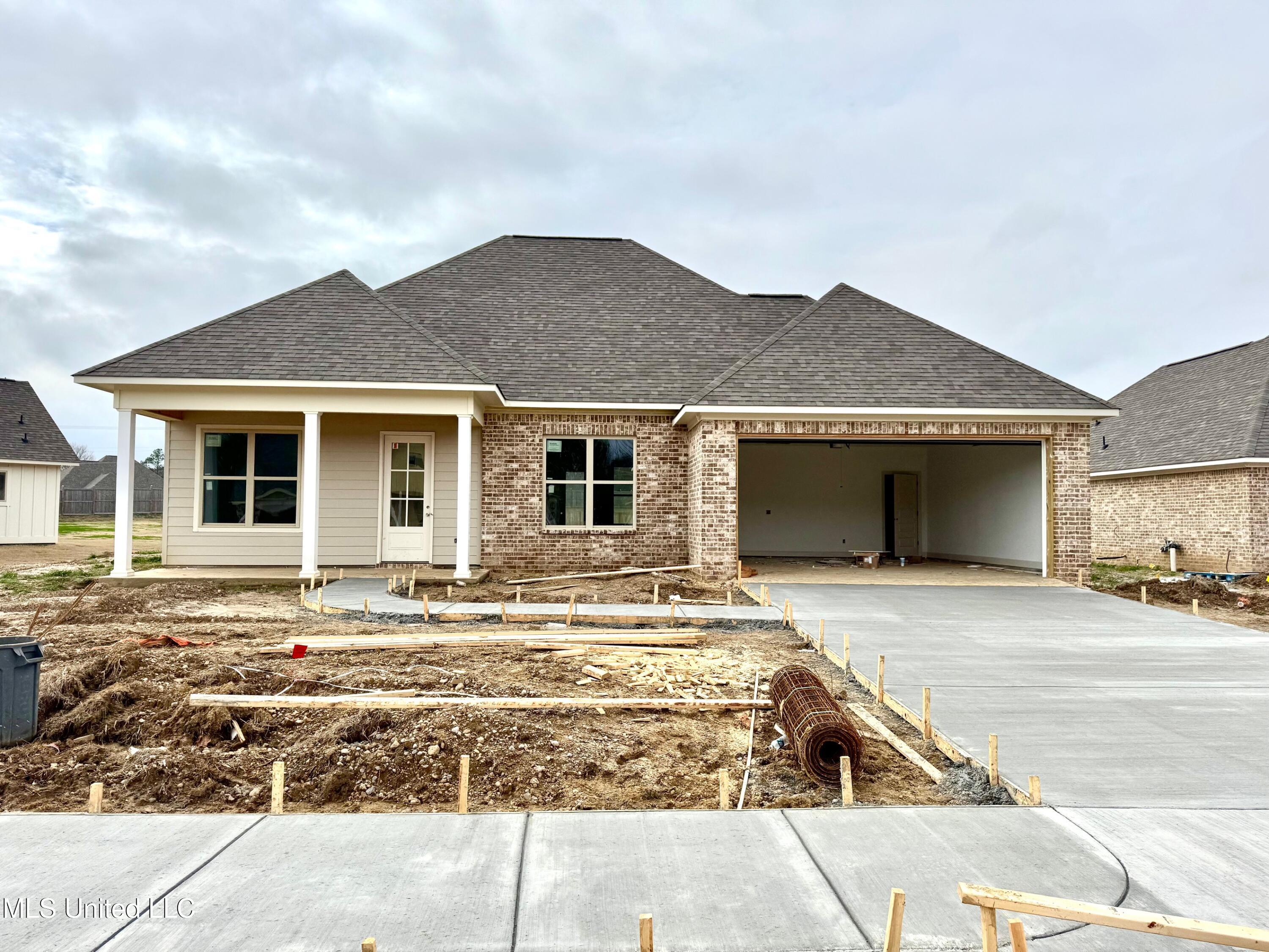 105 Trace Pointe Place, Clinton, Mississippi image 1