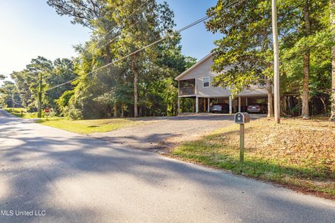 Single Family Residence in Ocean Springs MS 9009 Old Walnut Road 39.jpg