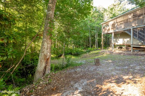 Single Family Residence in Ocean Springs MS 9009 Old Walnut Road 28.jpg