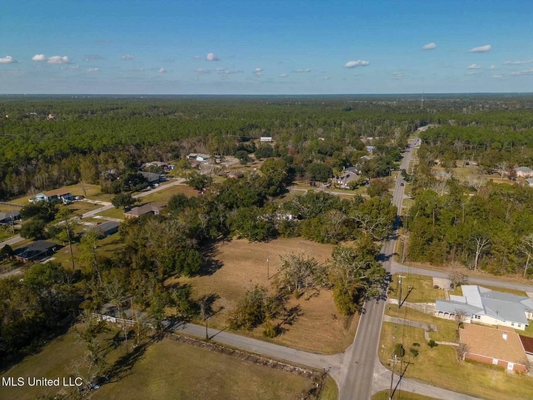 333 Menge Avenue, Pass Christian, Mississippi image 10