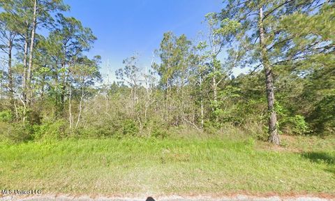 Vacant Land For Sale - Robin Street<br/> Bay Saint Louis, MS 39520
