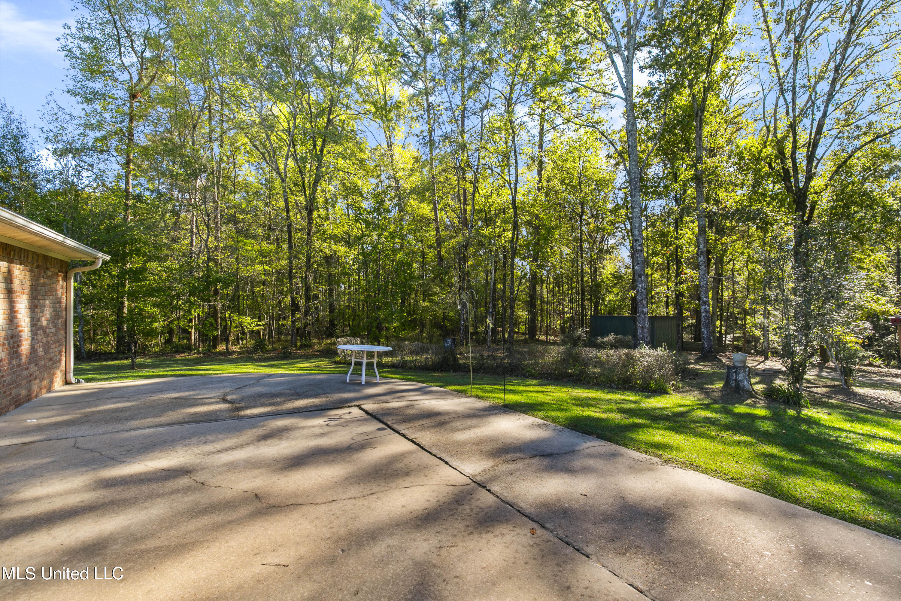 1908 Timber Lake Place, Byram, Mississippi image 50