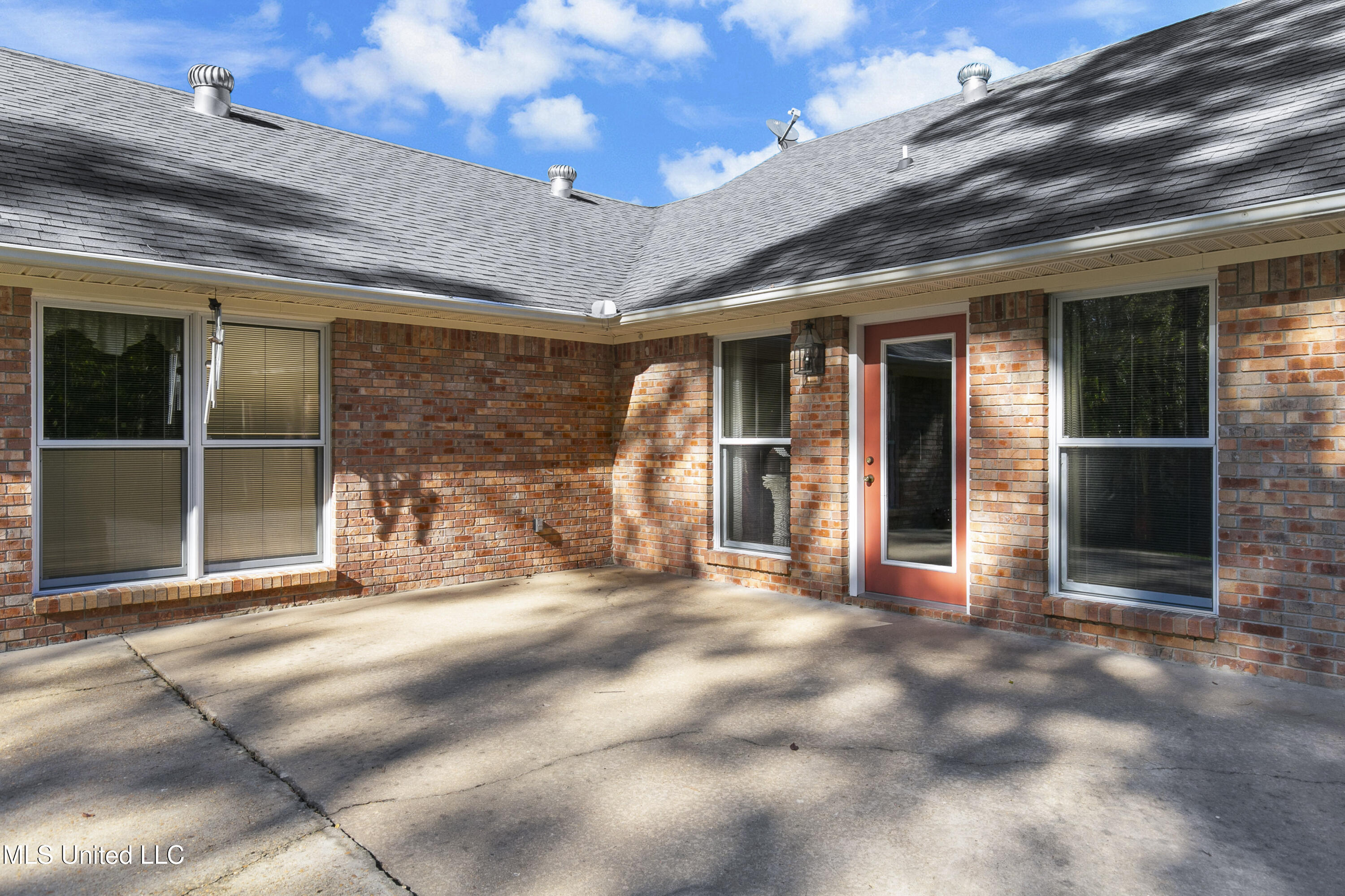 1908 Timber Lake Place, Byram, Mississippi image 48