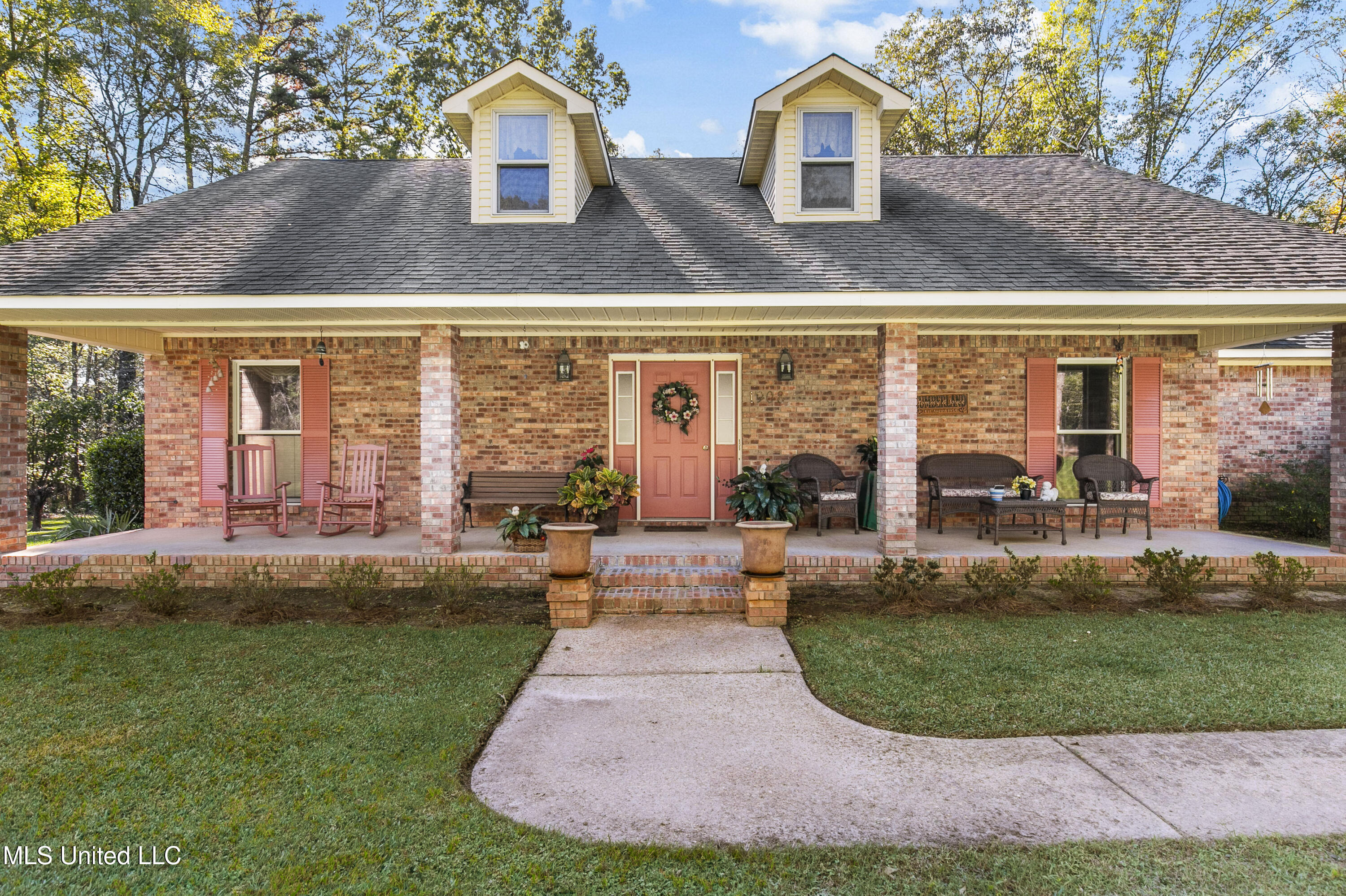 1908 Timber Lake Place, Byram, Mississippi image 7