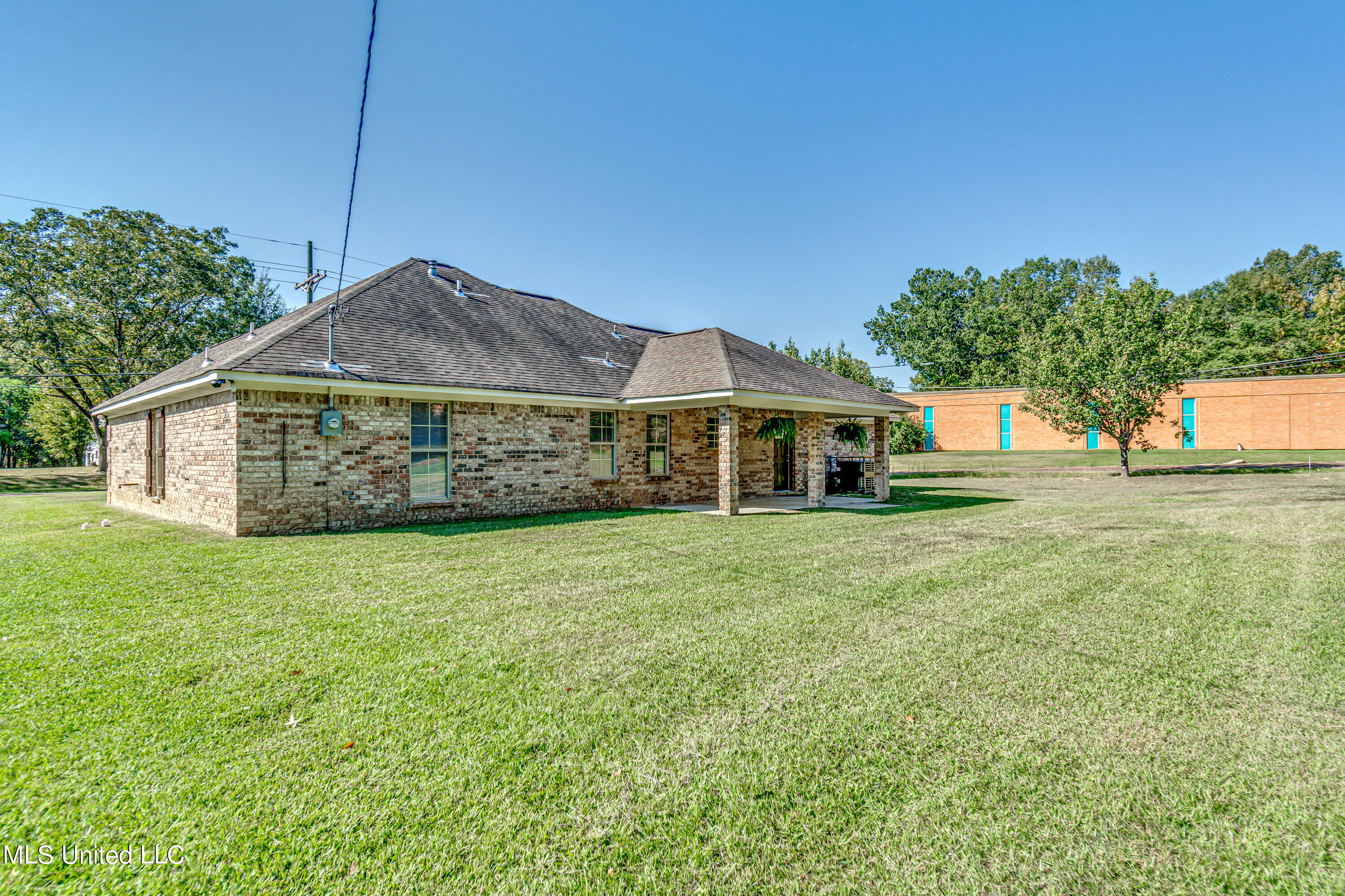 Jackson, Mississippi 39209, United States, 3 Bedrooms Bedrooms, ,2 BathroomsBathrooms,Residential,Active,87644