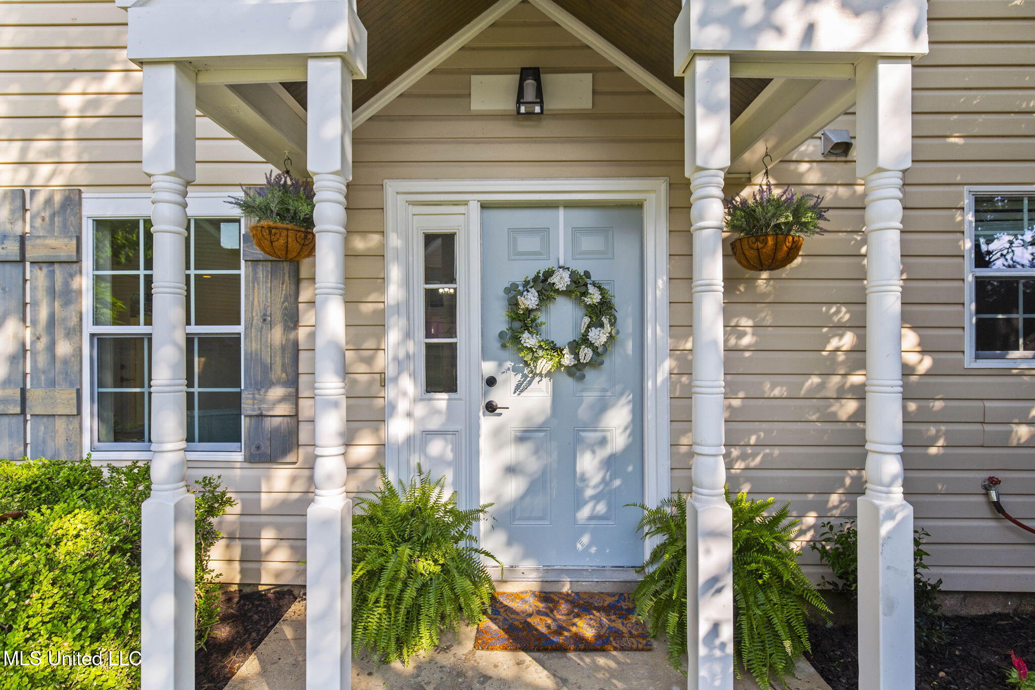 857 Harbor Bend Drive, Brandon, Mississippi image 1