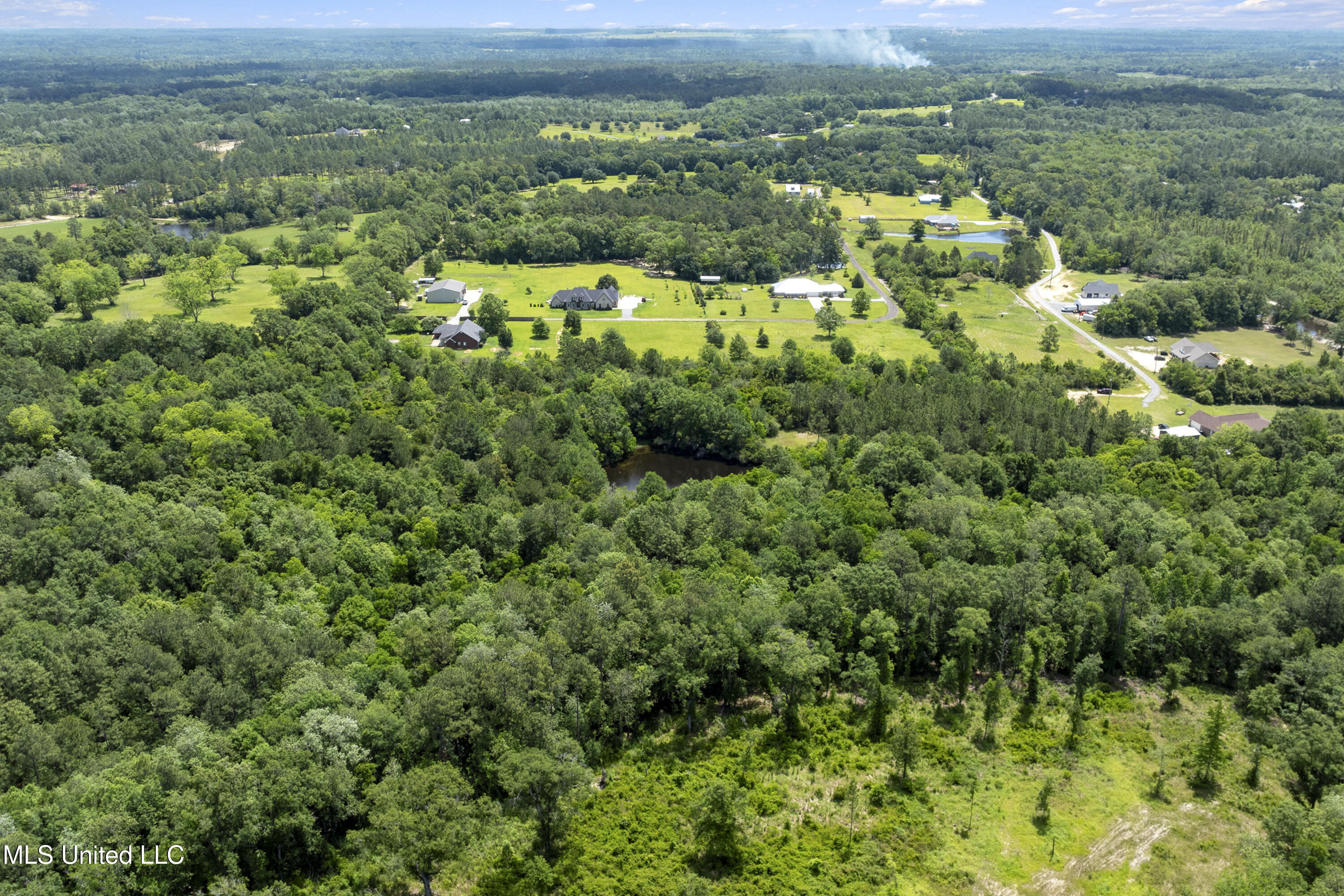 Amberwood Lane, Lucedale, Mississippi image 12