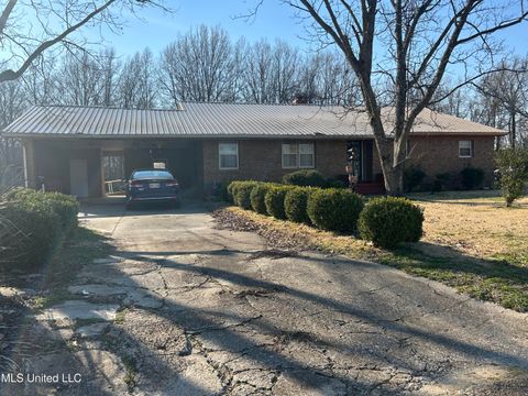 Homes For Sale - 10 Worley Road Drive<br/> Tallahatchie County, Sumner, MS 38957