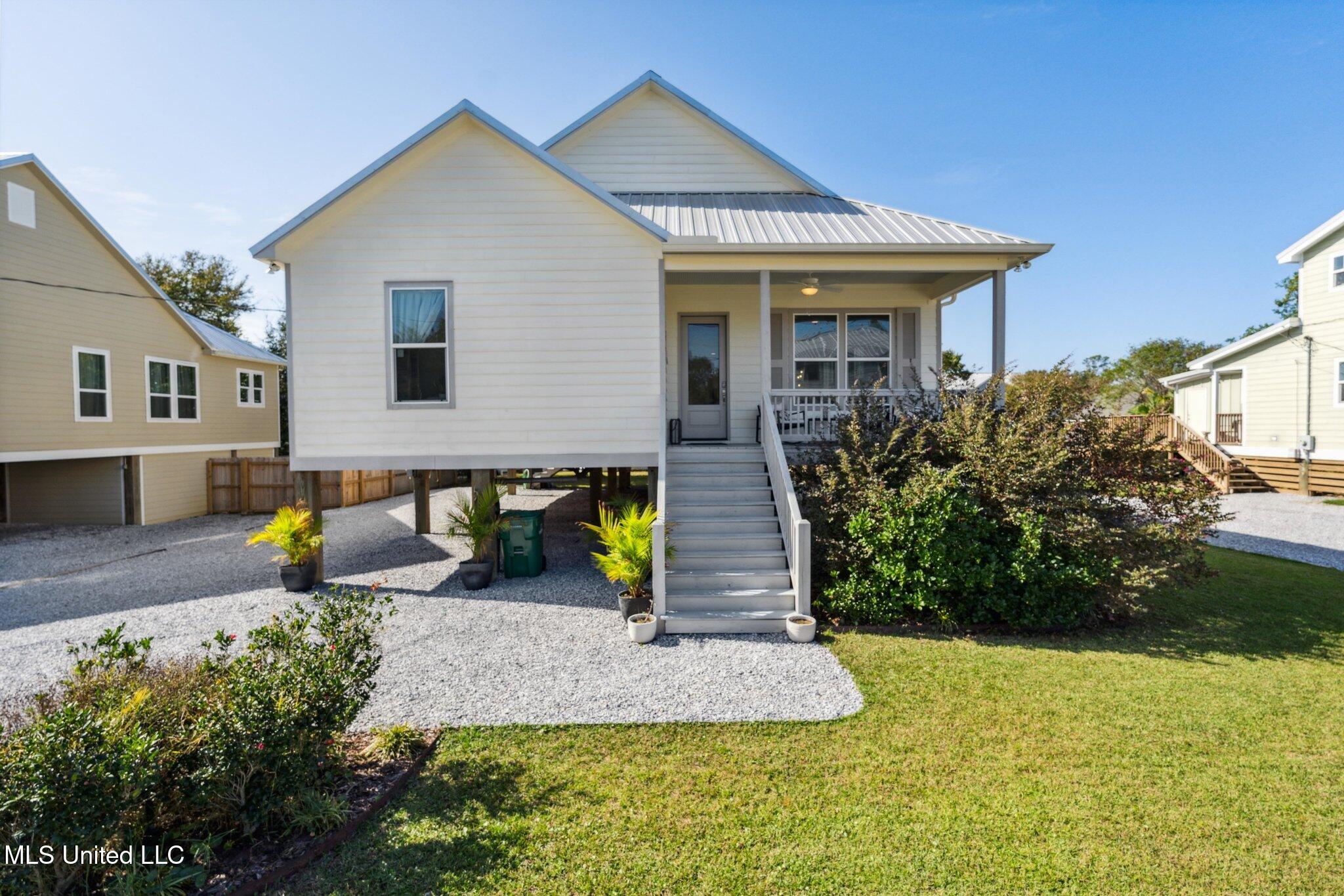 107 Adrienne Court, Waveland, Mississippi image 1