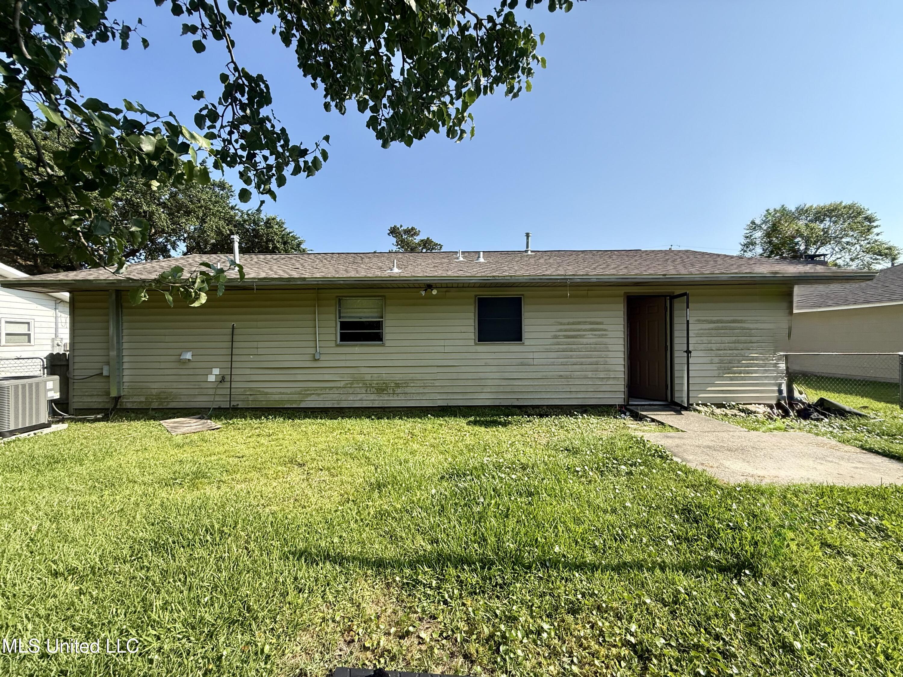 108 Mount Bass St, Long Beach, Mississippi image 12