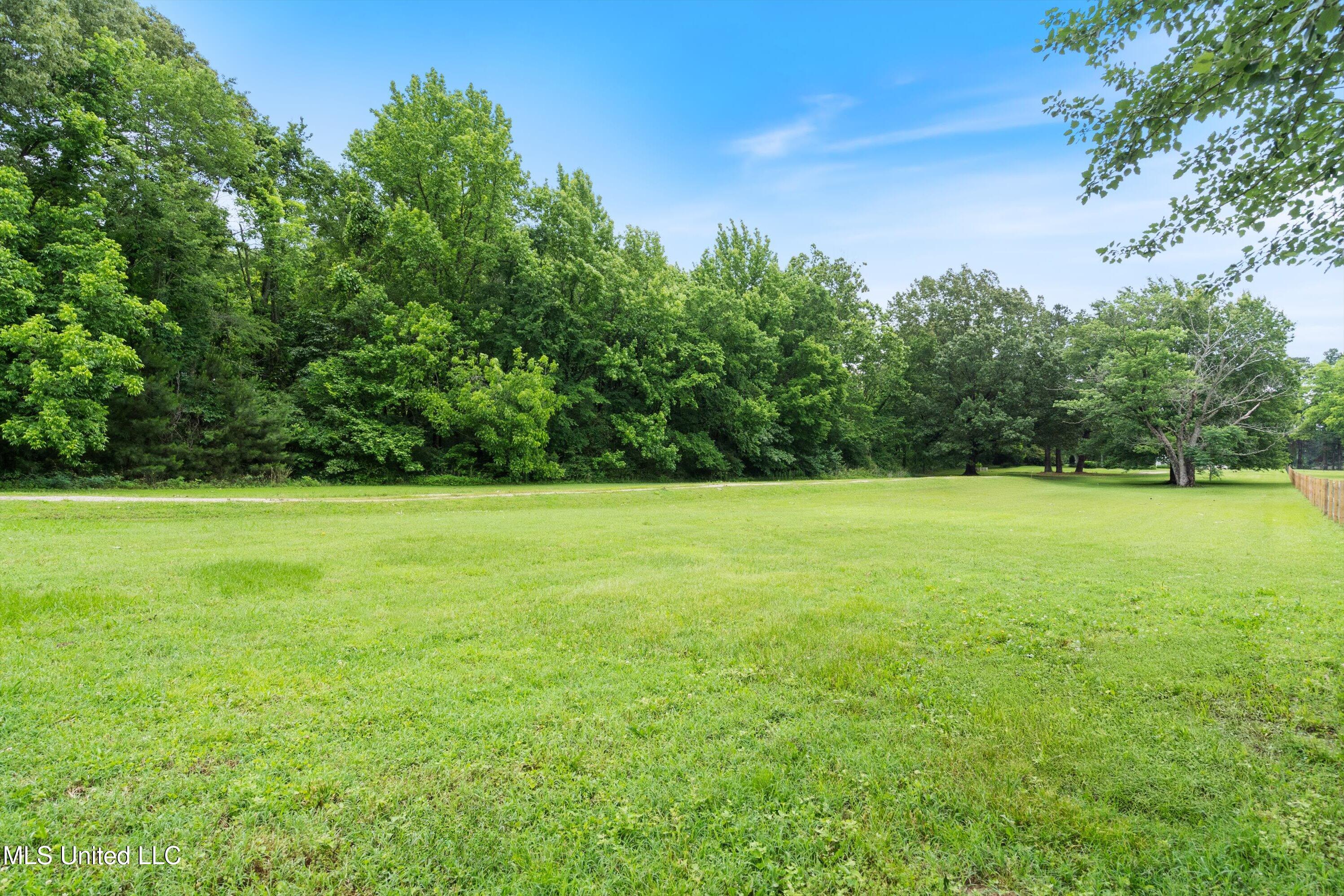 5926 Horn Lake Road, Horn Lake, Mississippi image 39