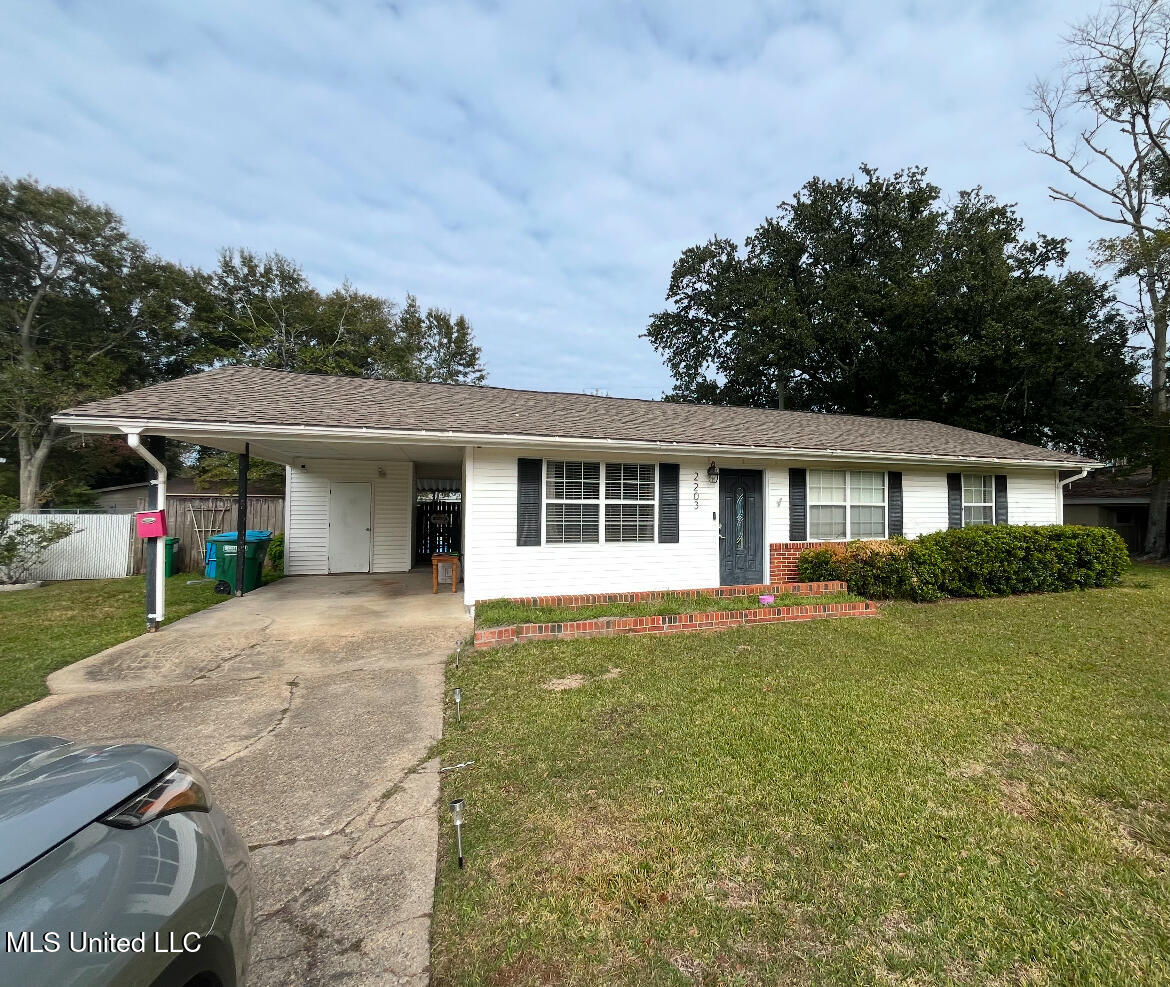 2203 Kingsberry Avenue, Pascagoula, Mississippi image 1