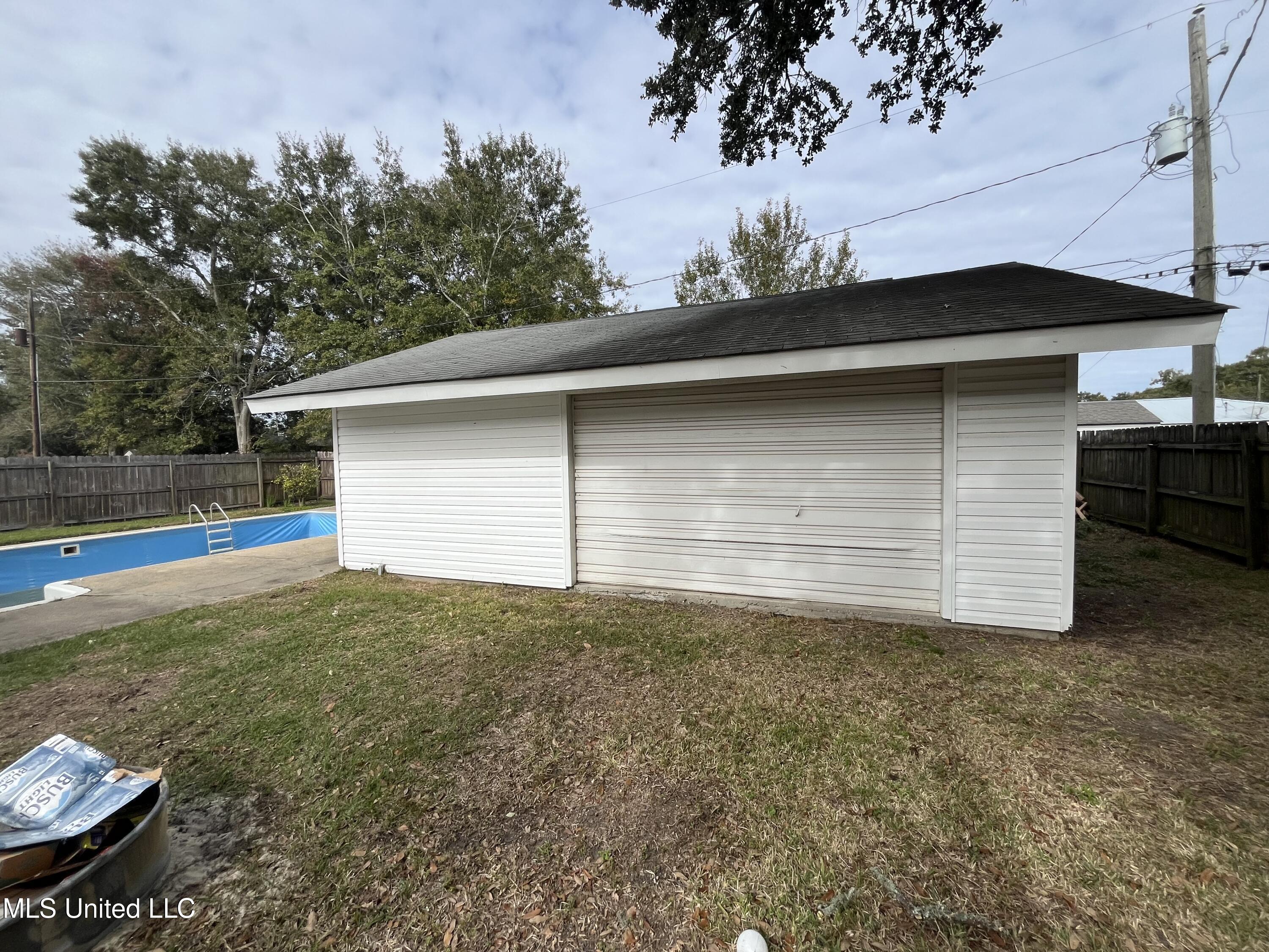 2203 Kingsberry Avenue, Pascagoula, Mississippi image 30