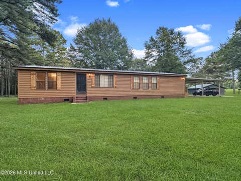 Mobile Home For Sale - 704 Pinola Braxton Road<br/> Simpson County, Braxton, MS 39044