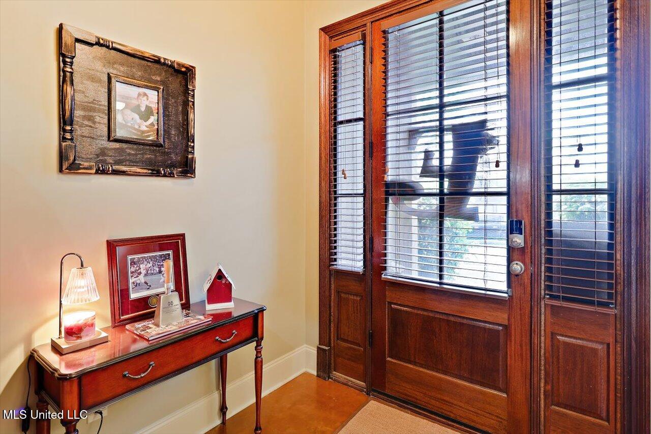 101 Rockbridge Circle, Clinton, Mississippi image 2