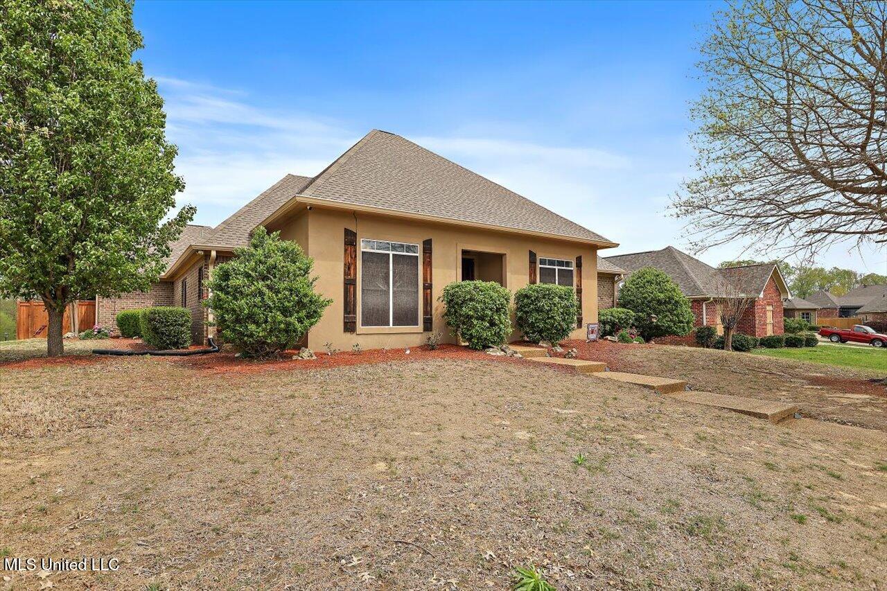 101 Rockbridge Circle, Clinton, Mississippi image 1