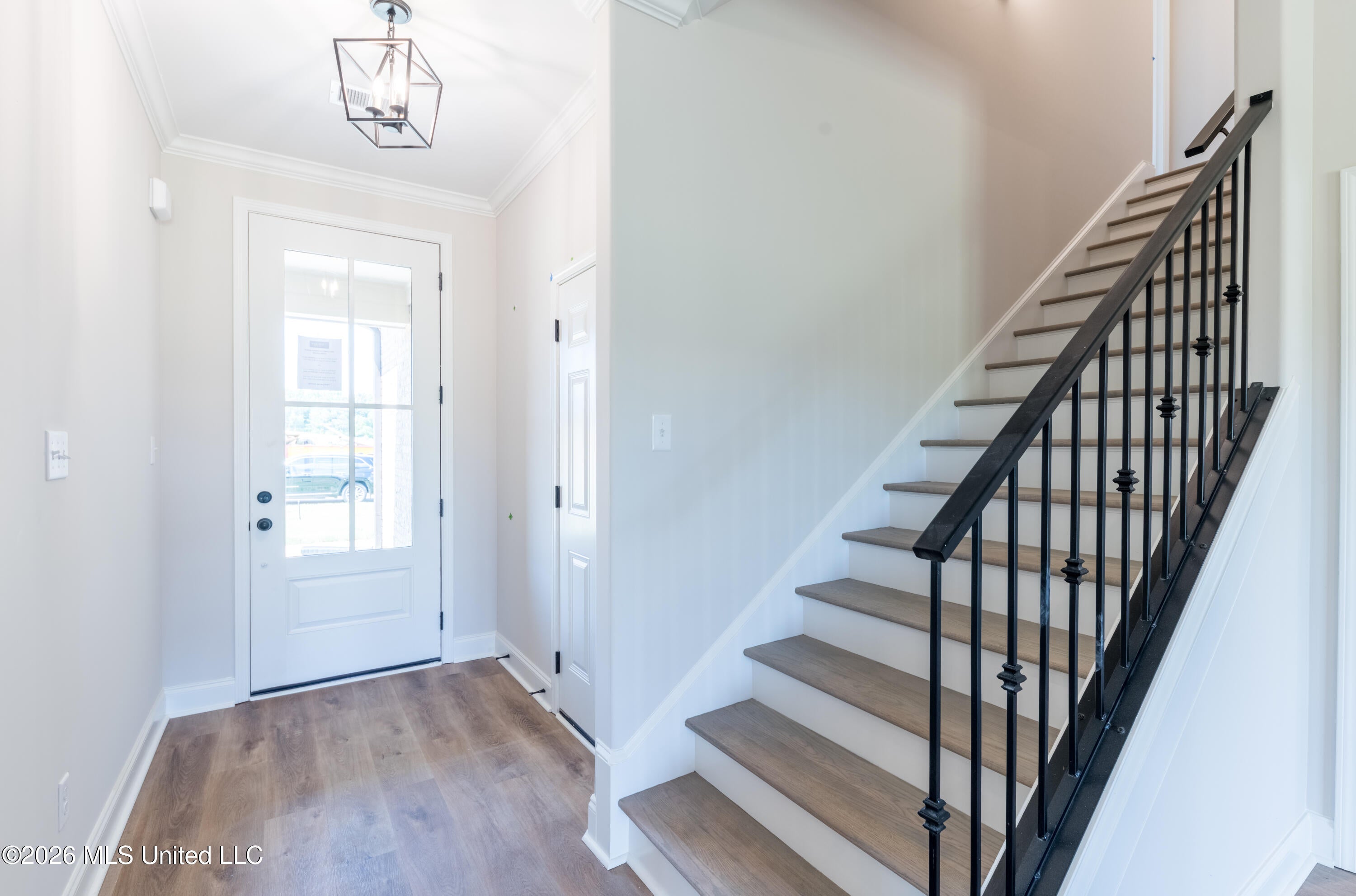 2122 Legacy Lane