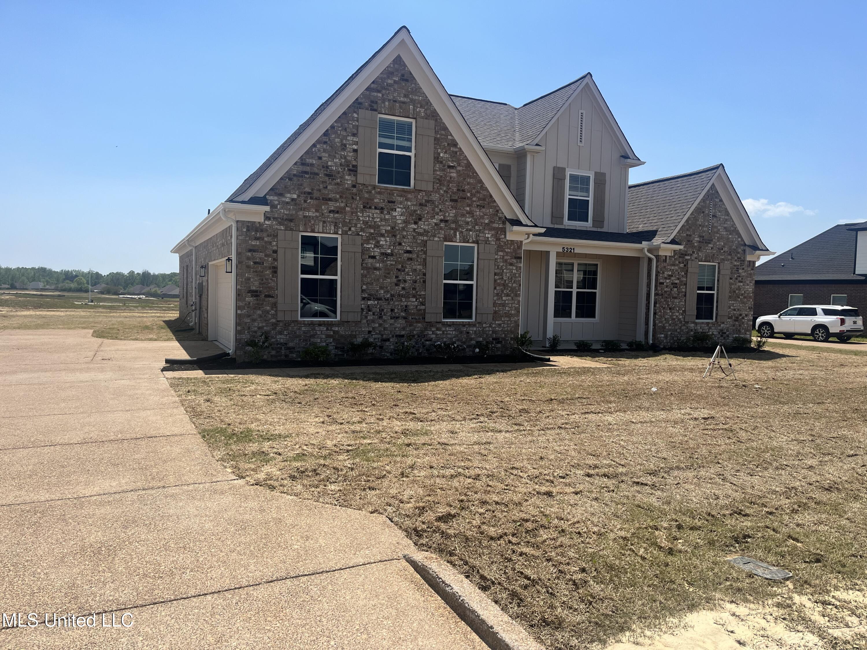 5332 John Neilson Way, Olive Branch, Mississippi image 2