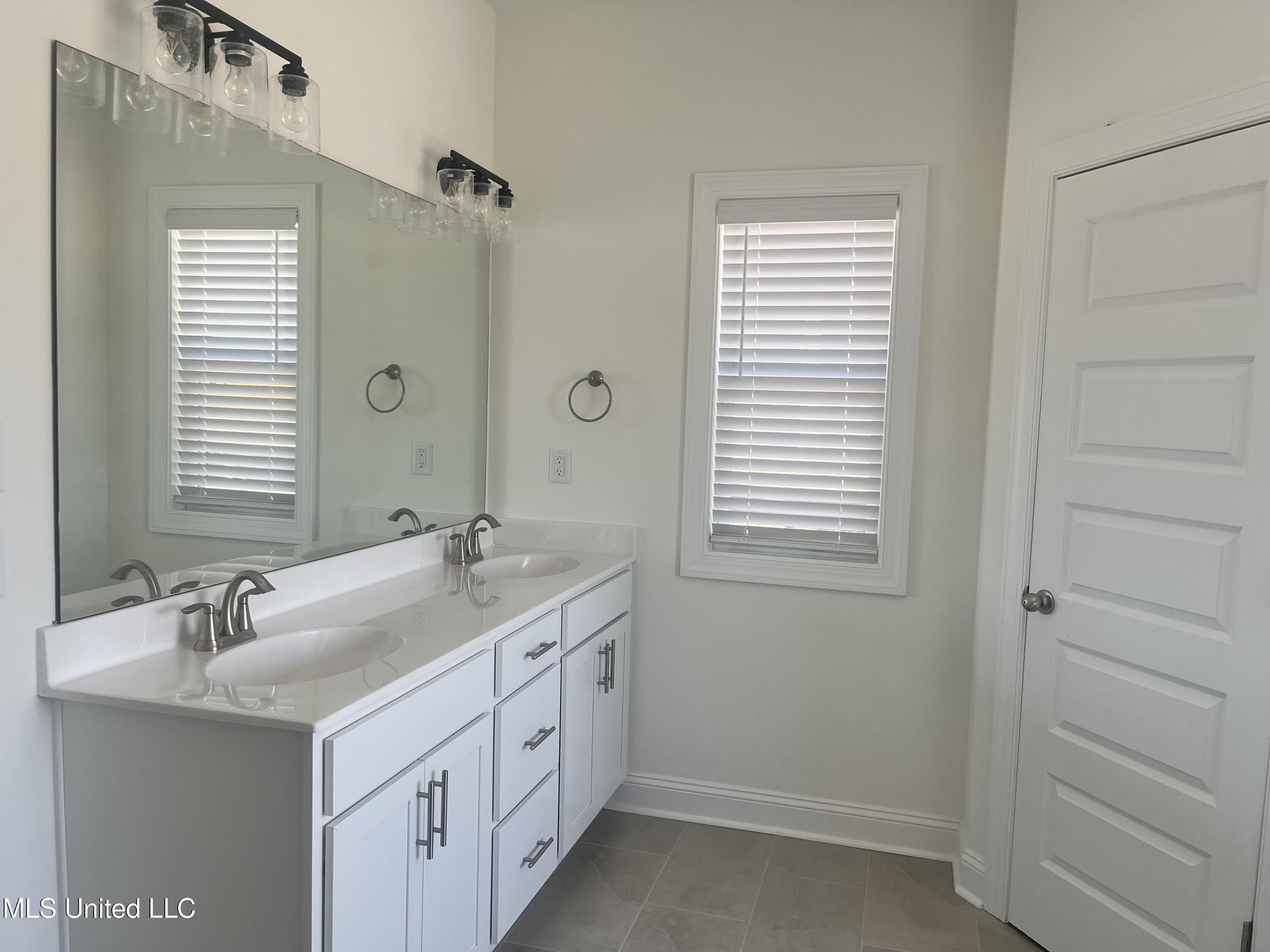 5332 John Neilson Way, Olive Branch, Mississippi image 10