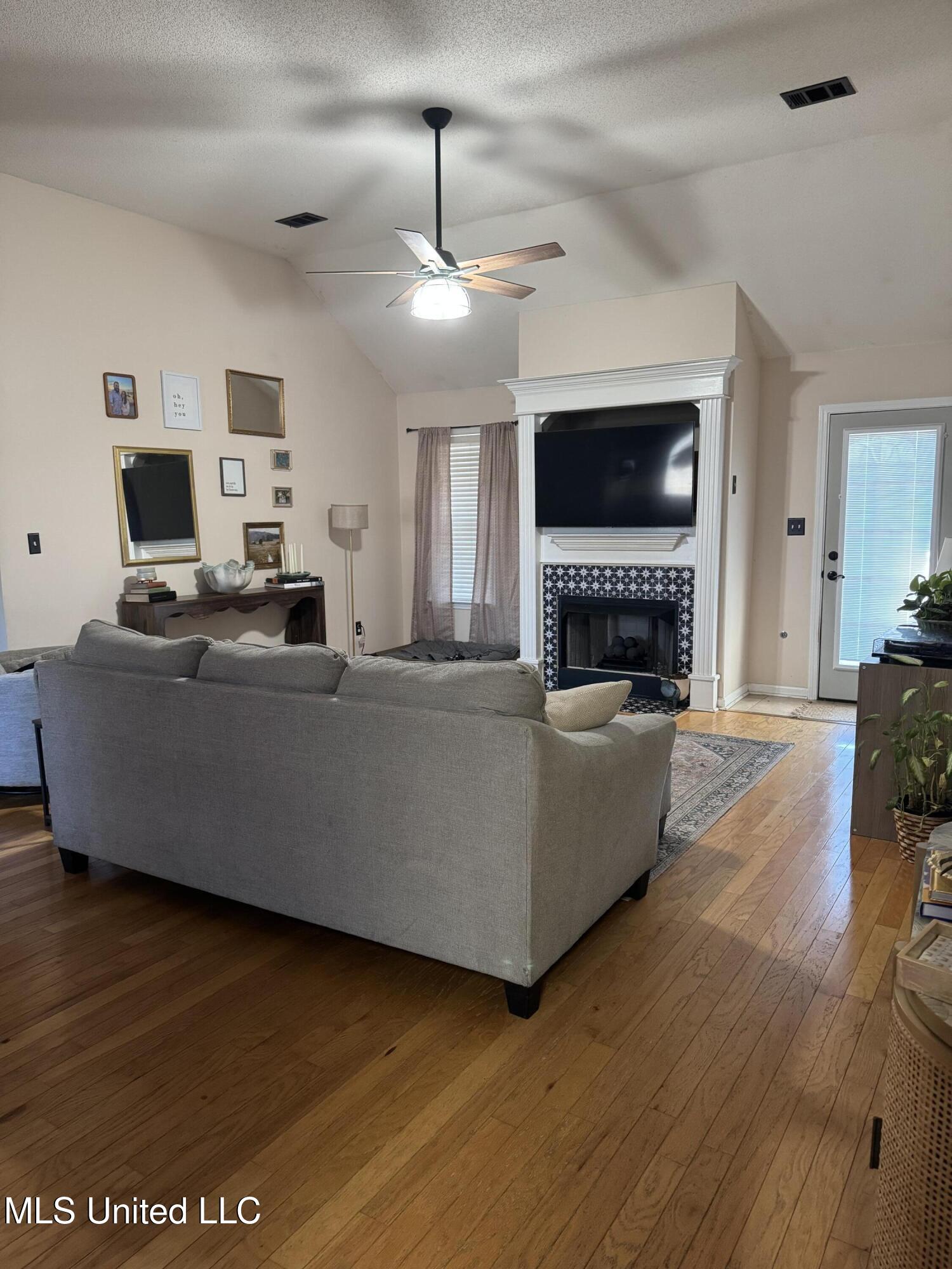 41 Cross Creek Drive, Hernando, Mississippi image 4