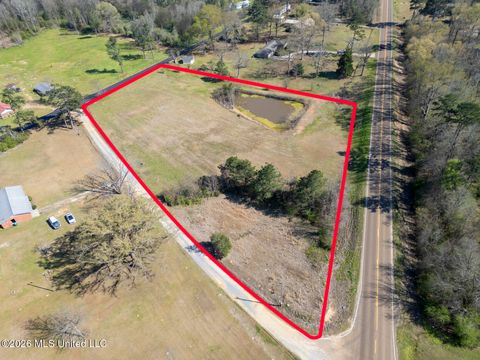 Vacant Land For Sale - Po Box 133<br/> Walnut Grove, MS 39189