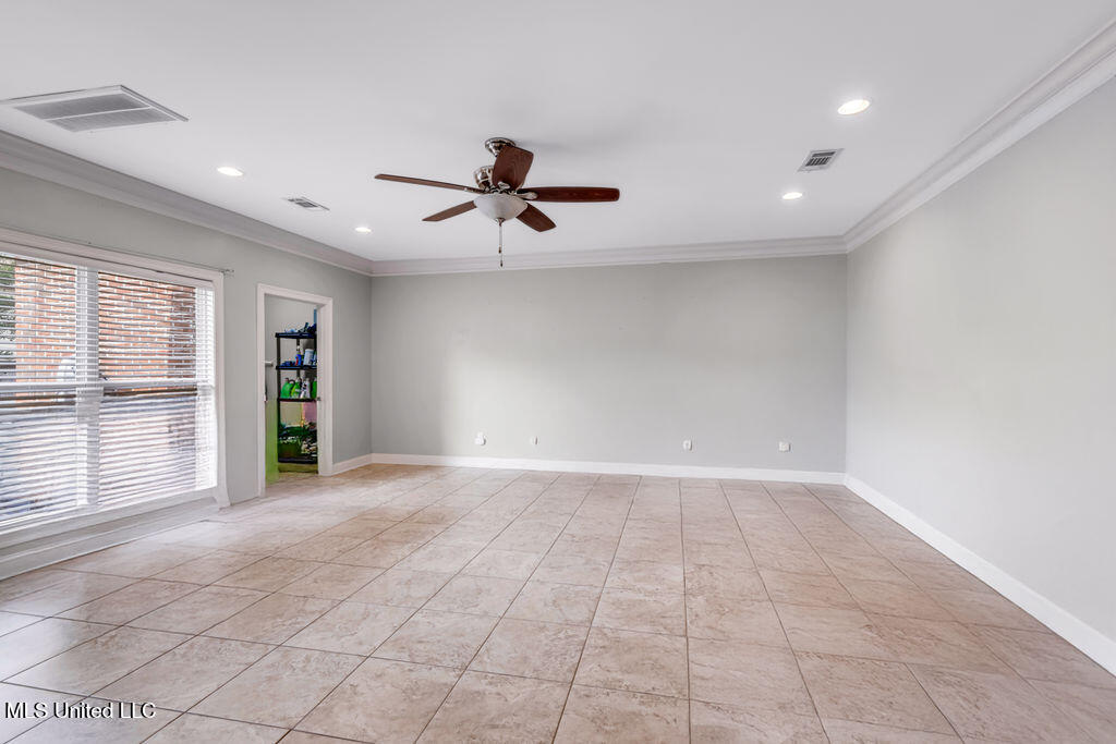 1805 Geerkin Street #32, Pascagoula, Mississippi image 4