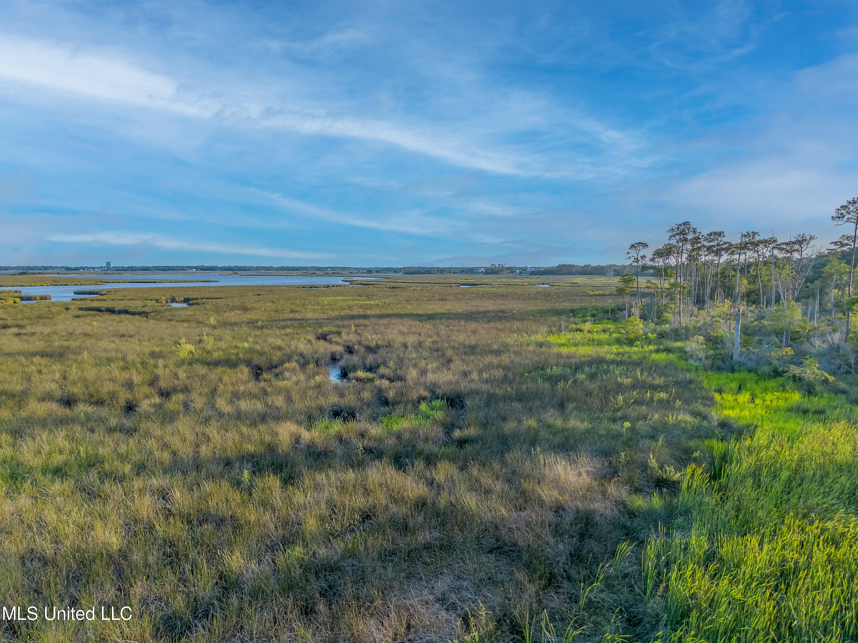 W Oaklawn Road, Biloxi, Mississippi image 4