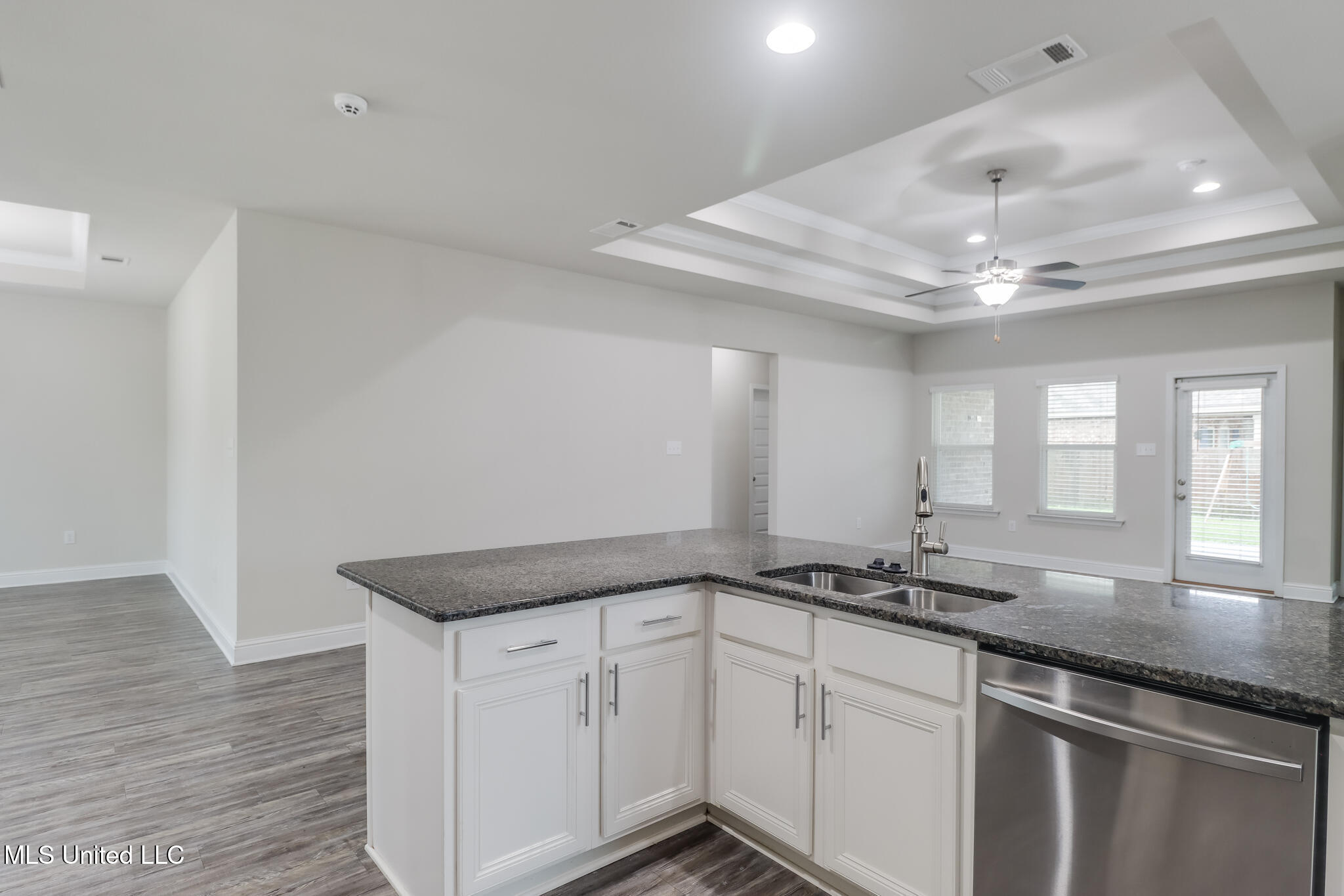 6813 Sweetclover Drive, Ocean Springs, Mississippi image 8