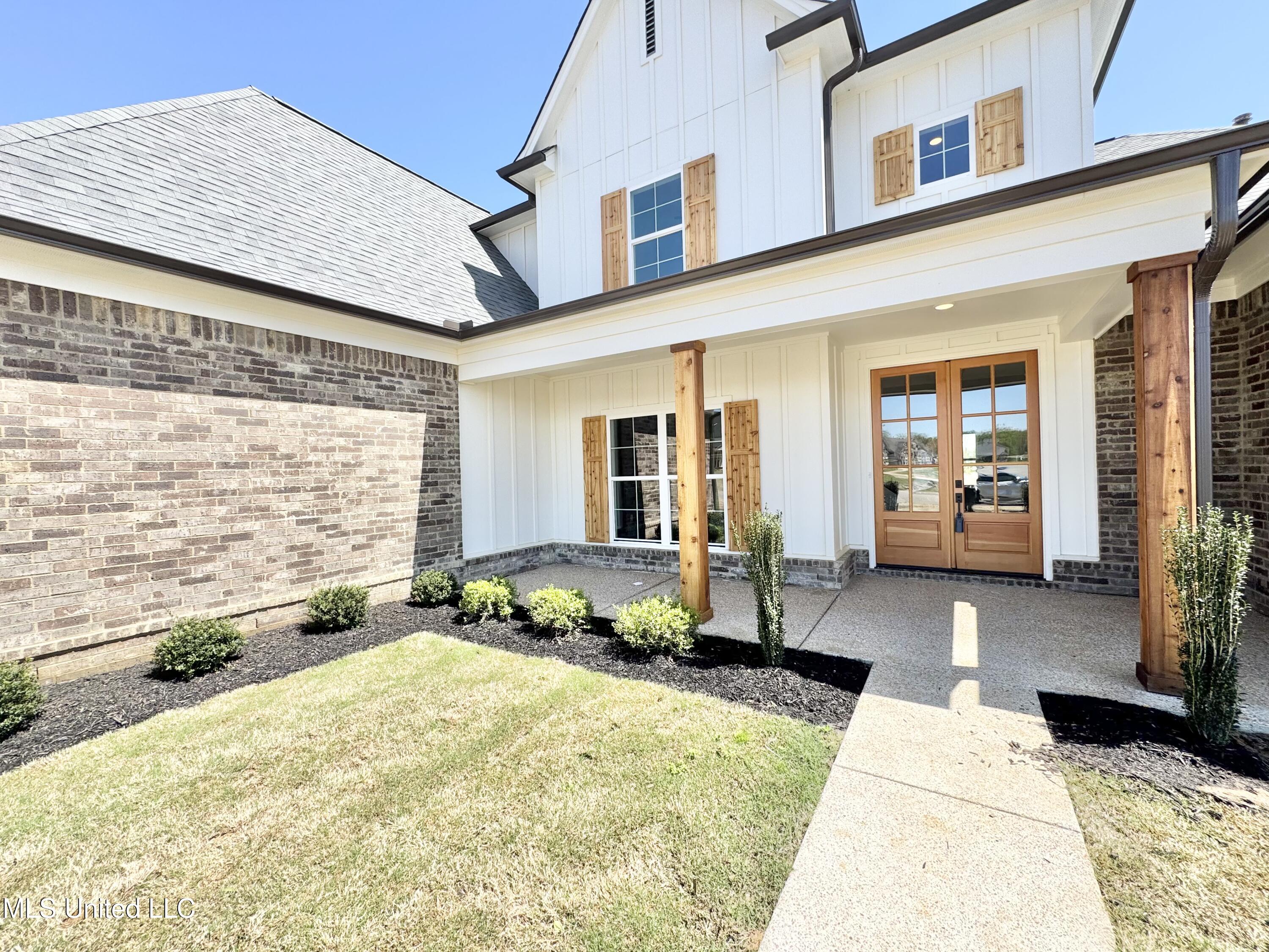 1772 Bakersfield Way Way, Nesbit, Mississippi image 3