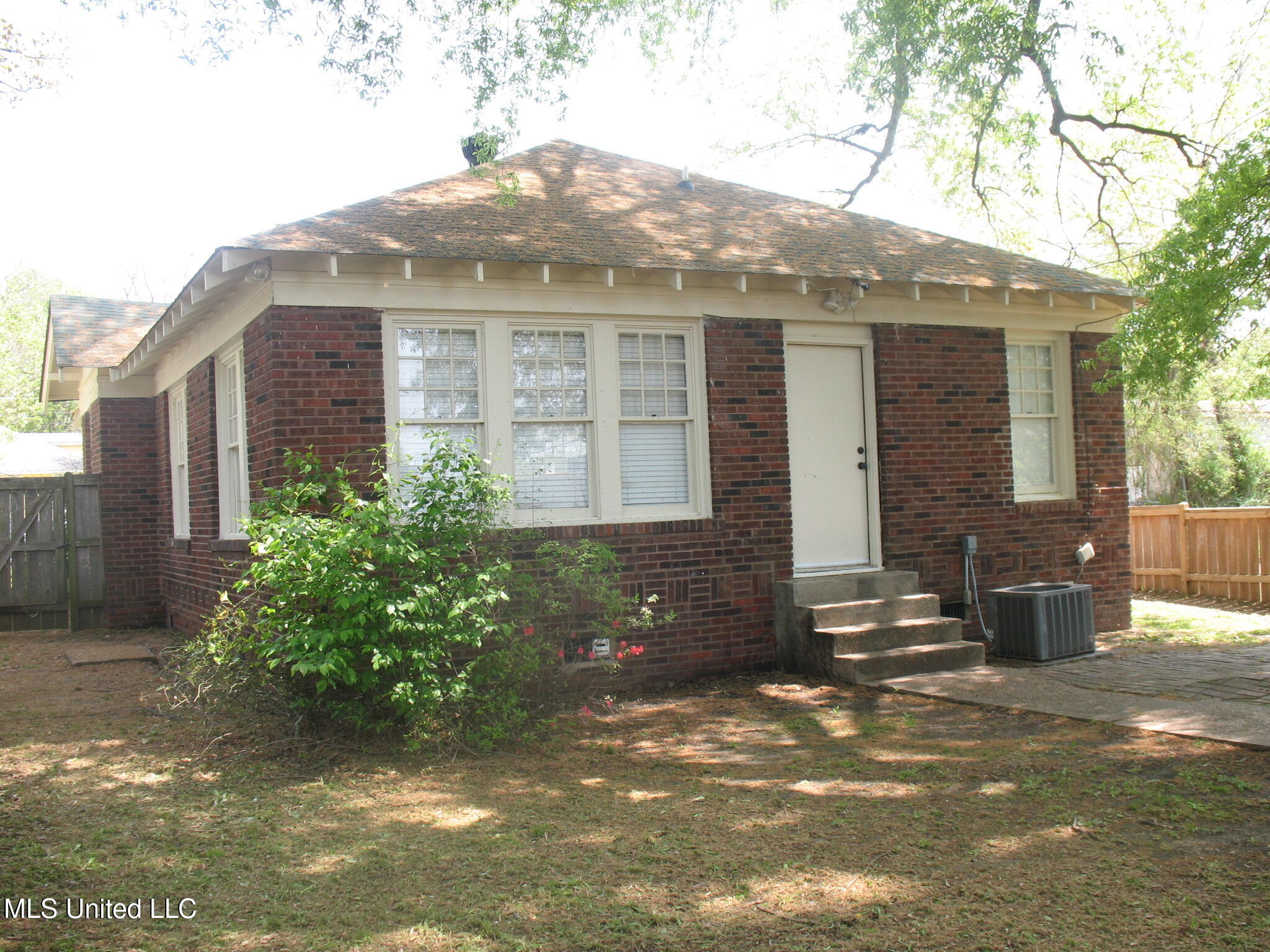 1803 Wightman Street, Jackson, Mississippi image 6