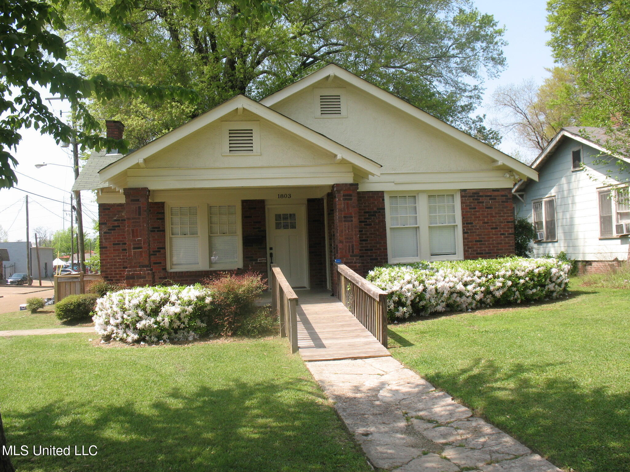 1803 Wightman Street, Jackson, Mississippi image 2