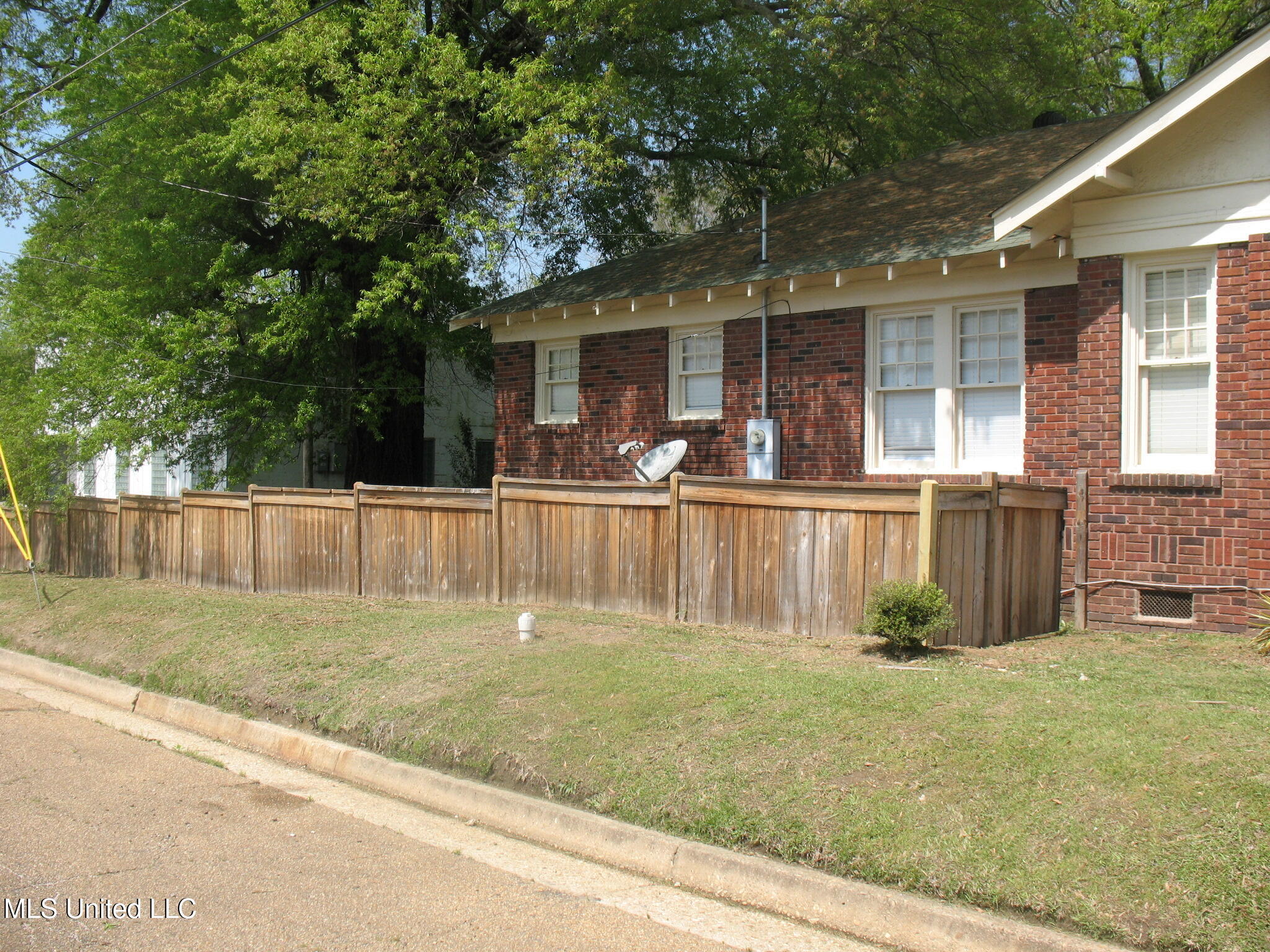 1803 Wightman Street, Jackson, Mississippi image 5