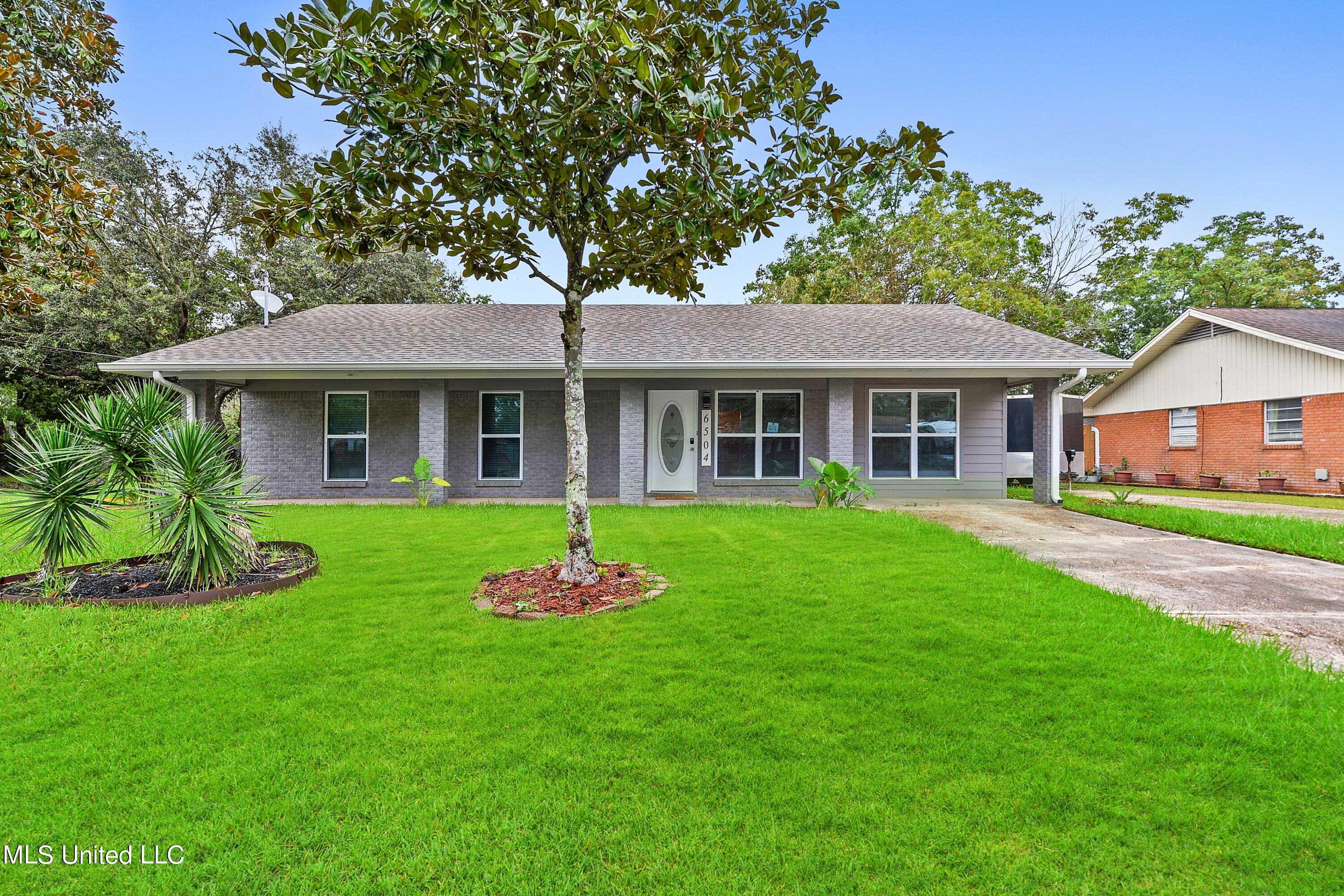 6504 Lancaster Boulevard, Ocean Springs, Mississippi image 1