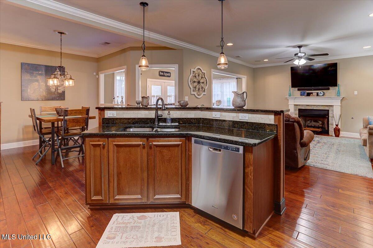 598 Benton Drive, Nesbit, Mississippi image 11