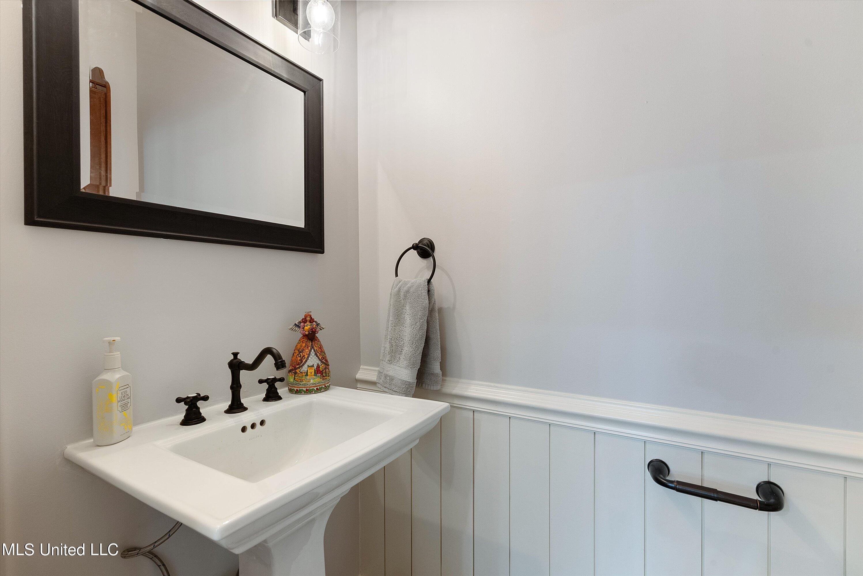 7738 Windersgate Circle, Olive Branch, Mississippi image 34