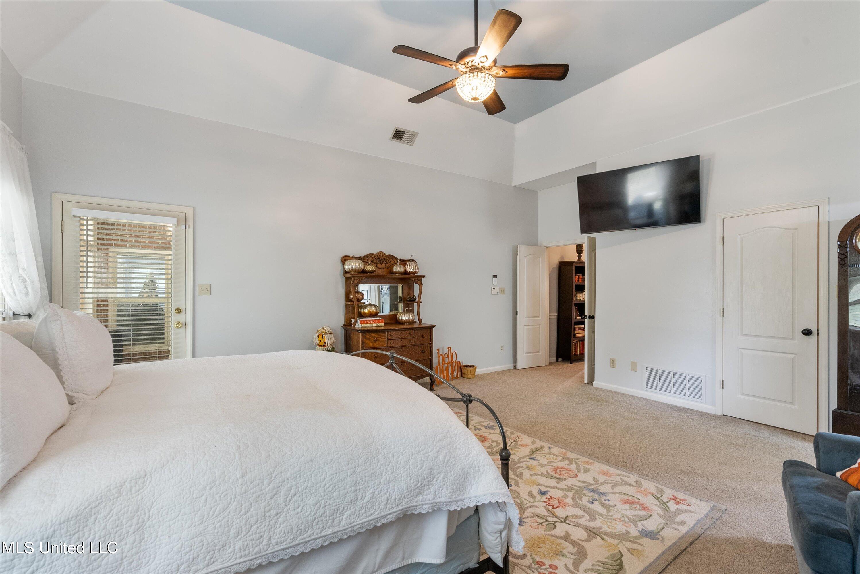 7738 Windersgate Circle, Olive Branch, Mississippi image 18