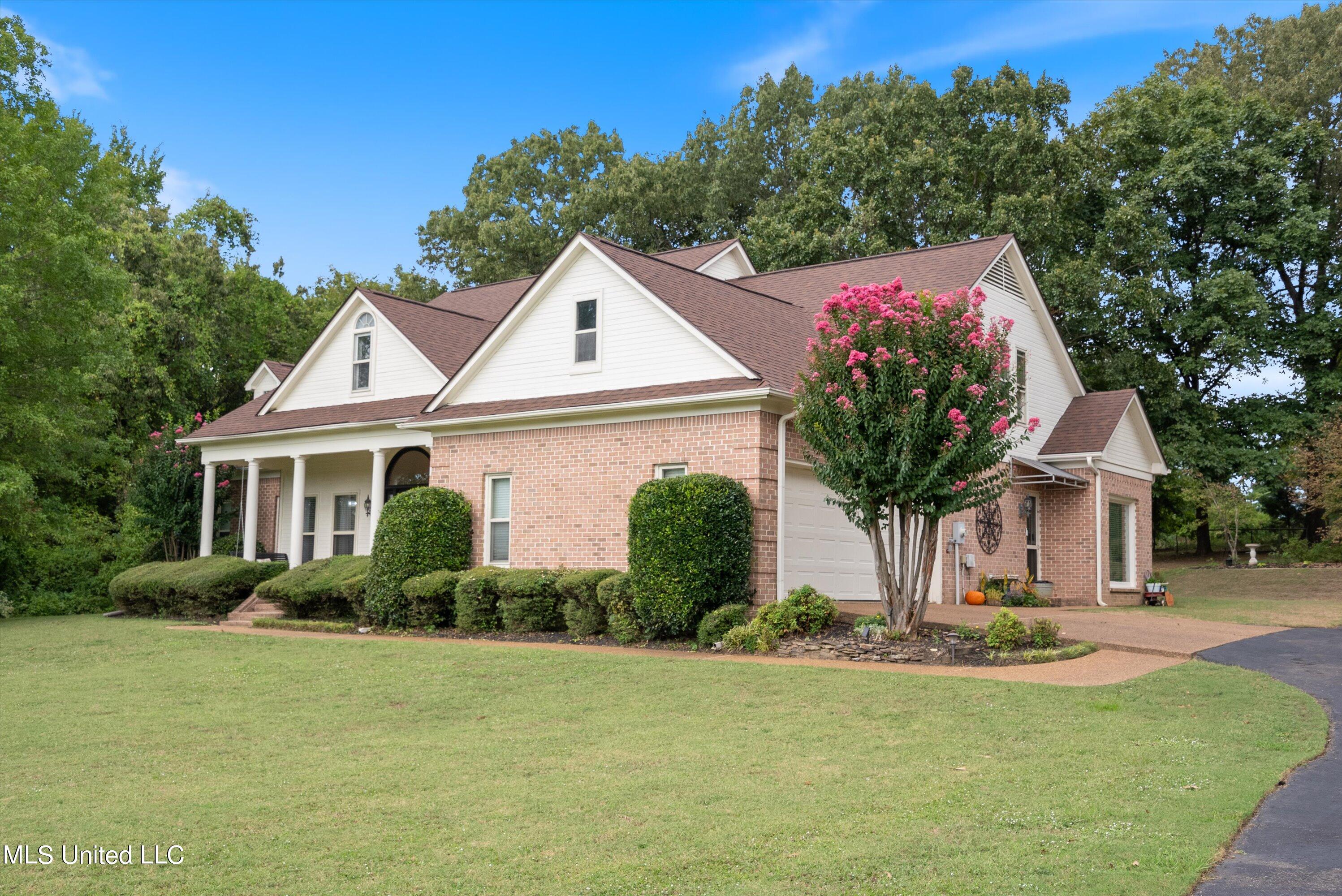 7738 Windersgate Circle, Olive Branch, Mississippi image 1