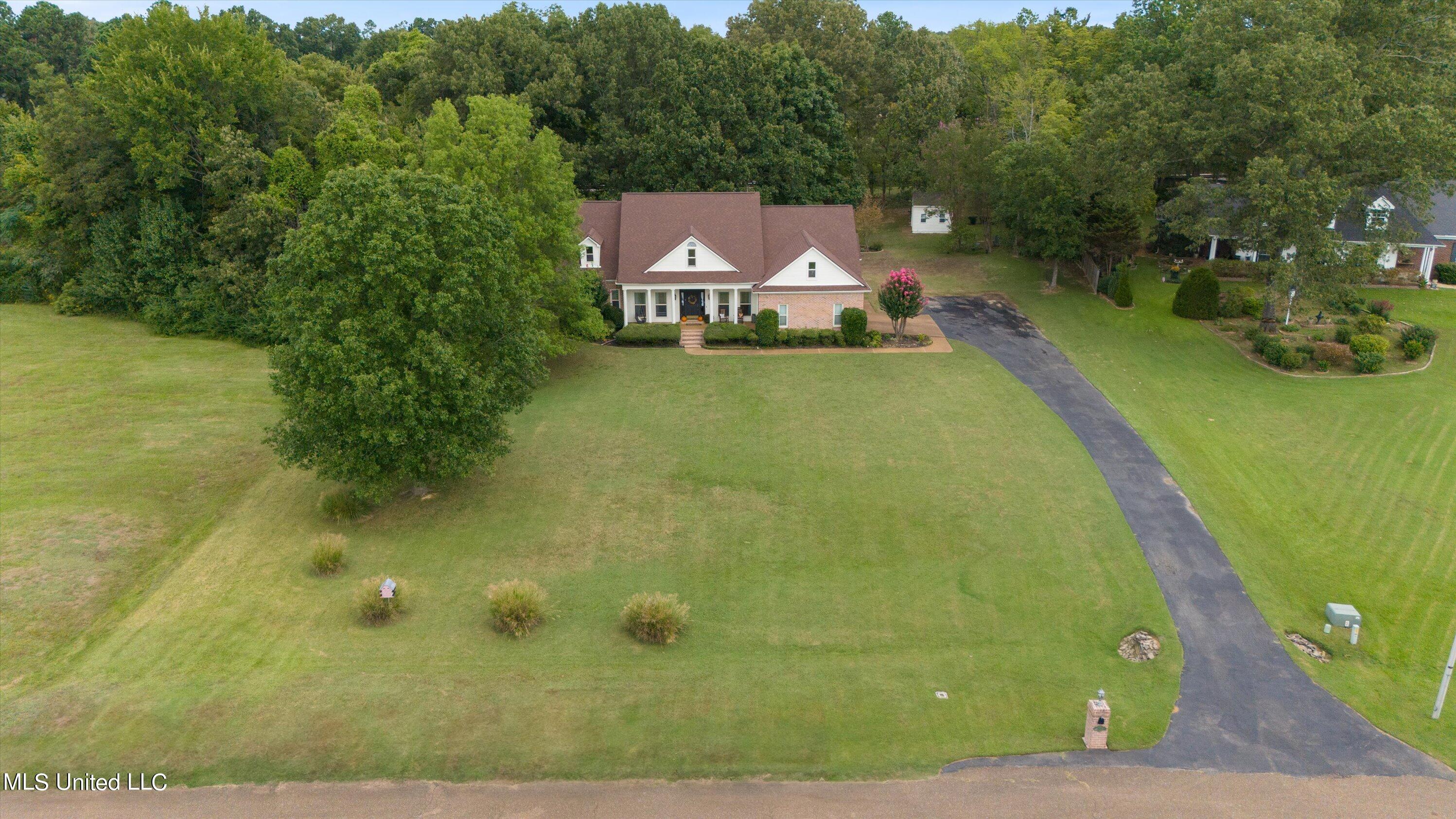 7738 Windersgate Circle, Olive Branch, Mississippi image 43