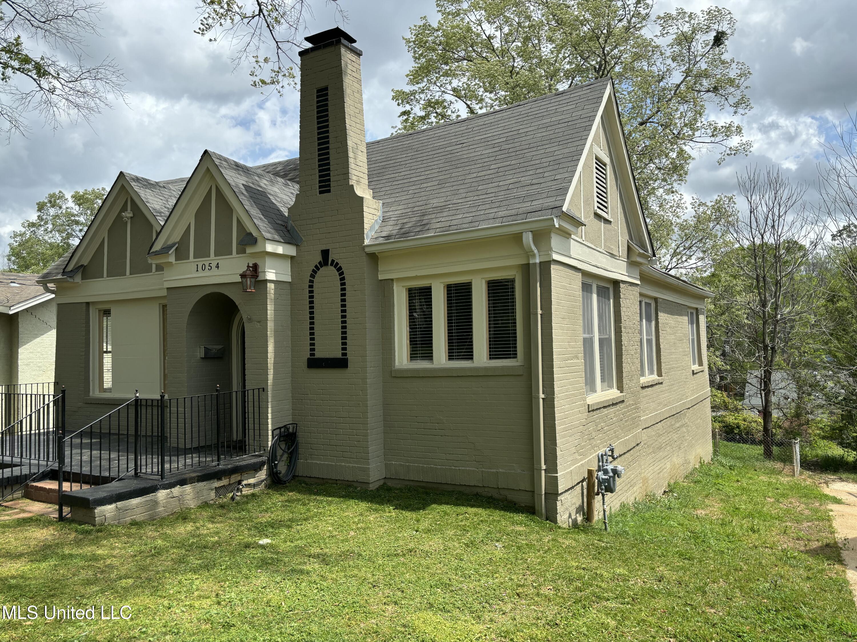 1054 Madison Street, Jackson, Mississippi image 3